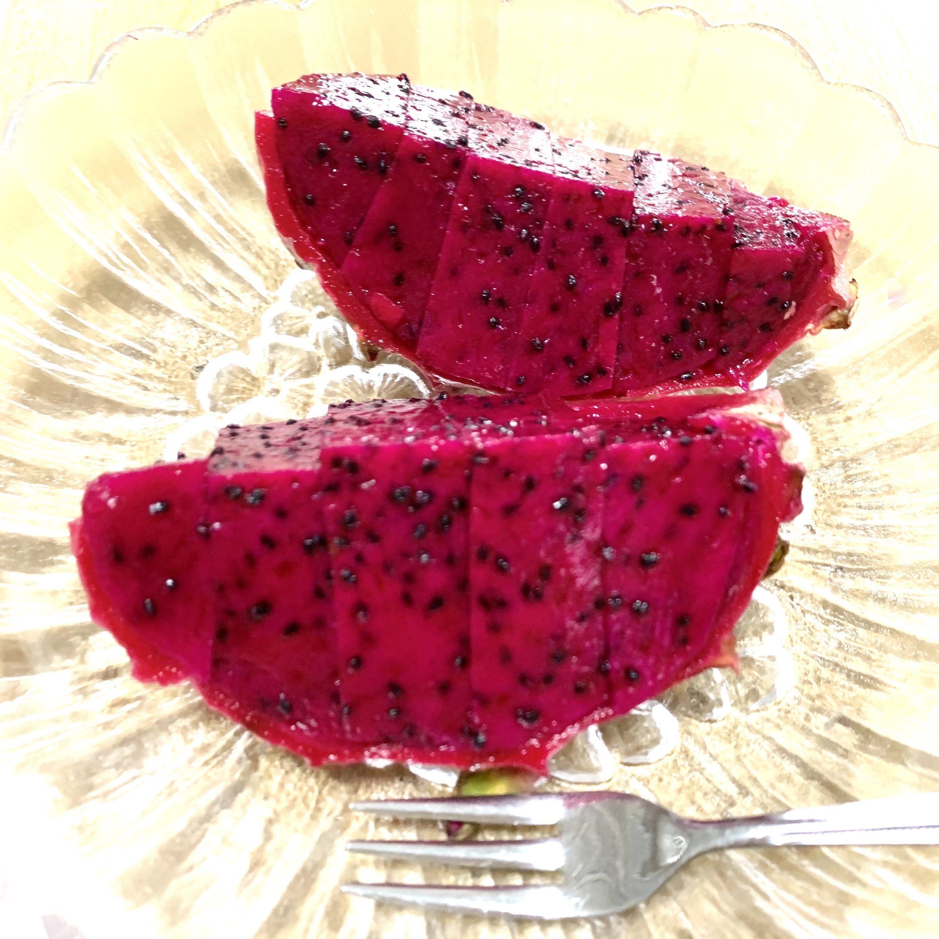 ドラゴンフルーツ意外と旨し 106 ミーちゃん In Okinawa Note