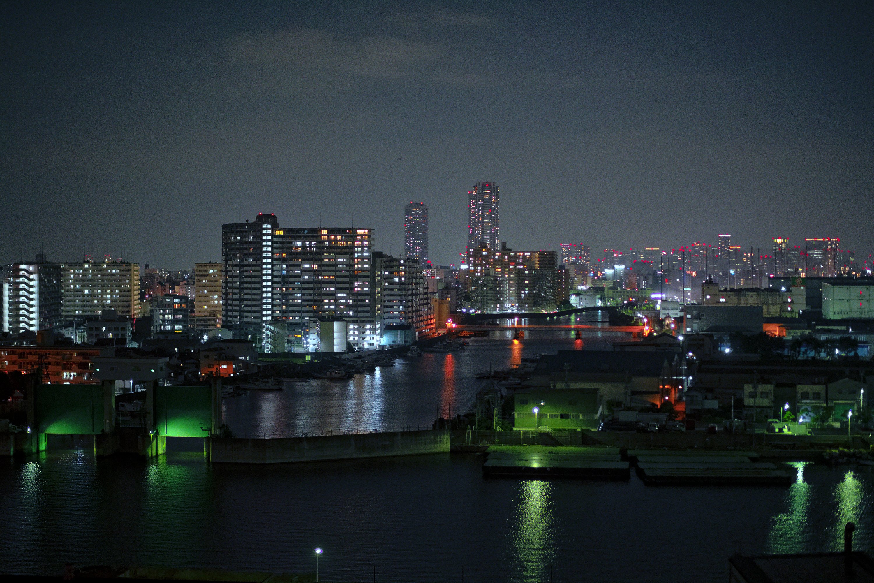 ミニミニカメラ散歩 大阪の ベタ踏み坂 なみはや大橋とメガロポリス大阪夜景 Osakanostalgia Note ミニミニカメラ散歩 大阪の ベタ踏み坂 なみはや大橋とメガロポリス大阪夜景 Osakanostalgia Note