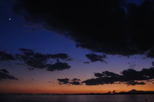 夜明け前の空がいちばん暗い ゆき 企画をする人 Note