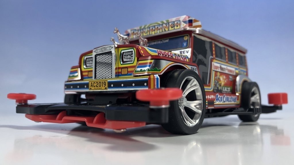 タミヤミニ四駆特別企画『ジプニー』完成写真｜May dé Garage（メイド