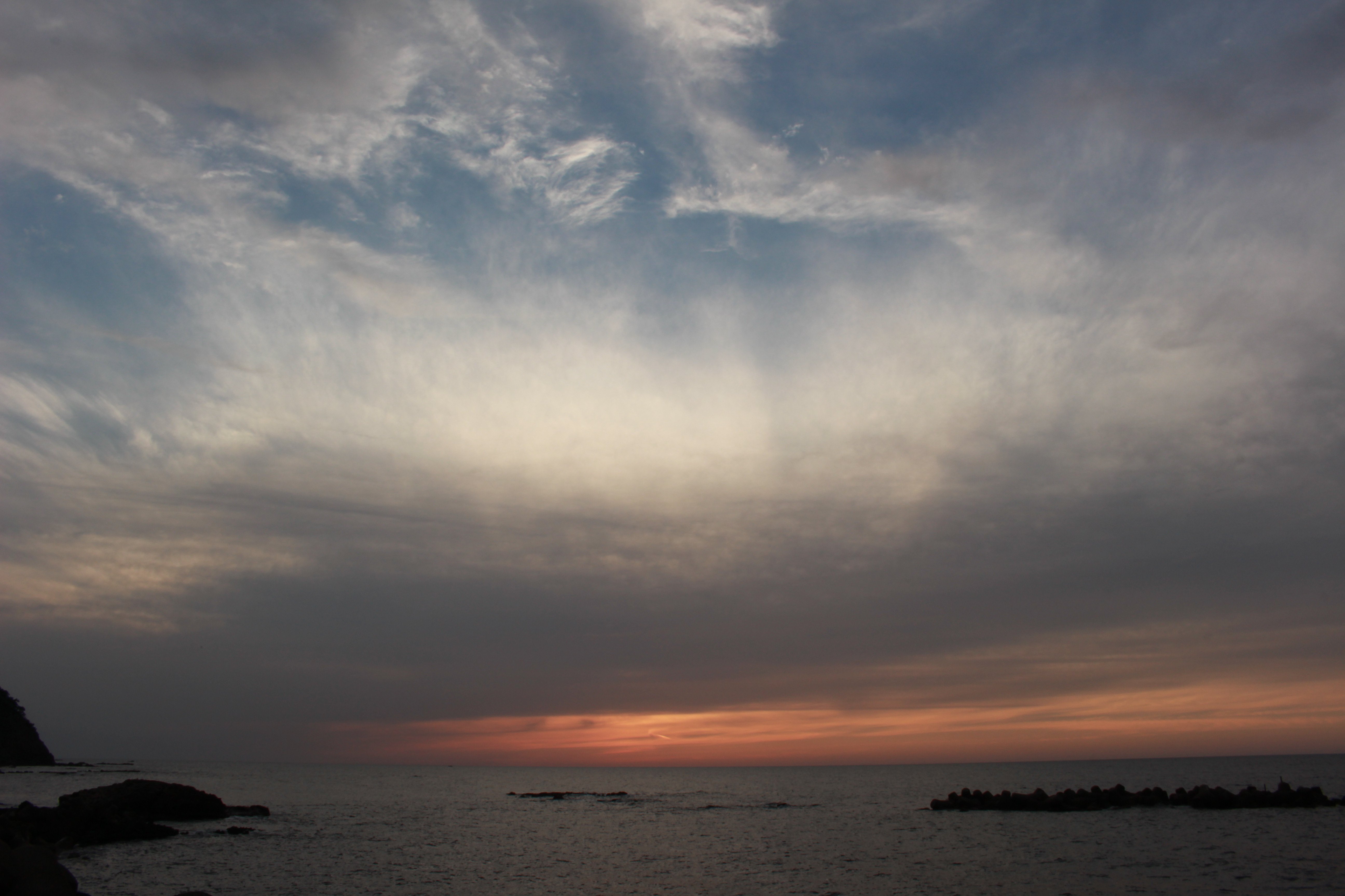 夕暮れの海と空 Hareno 気象予報士 ブロガー Note
