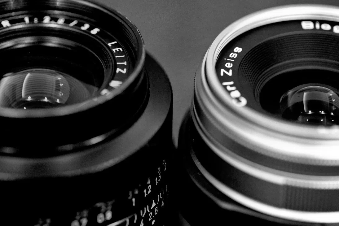 レンズ　ライカ　エルマリート　カールツアイス カール・ツァイス (Carl Zeiss) VS ライカ（Leica） 比較対決（ゆるく