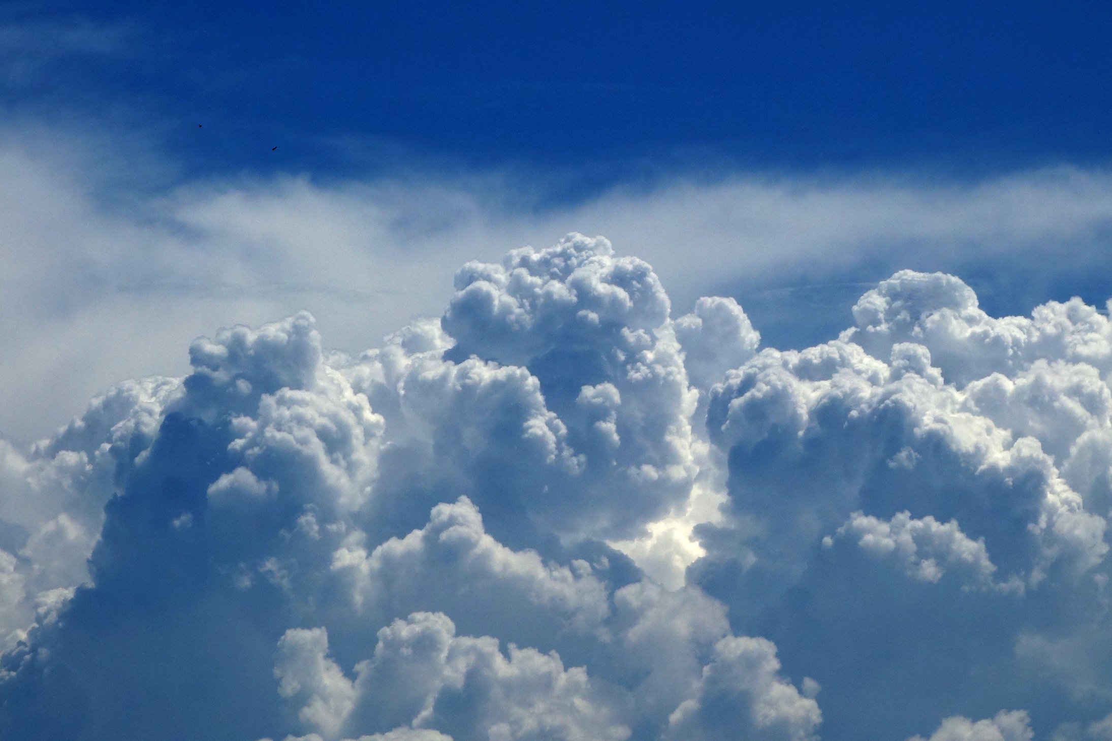 夏の雲は爆発だ！｜雲写真