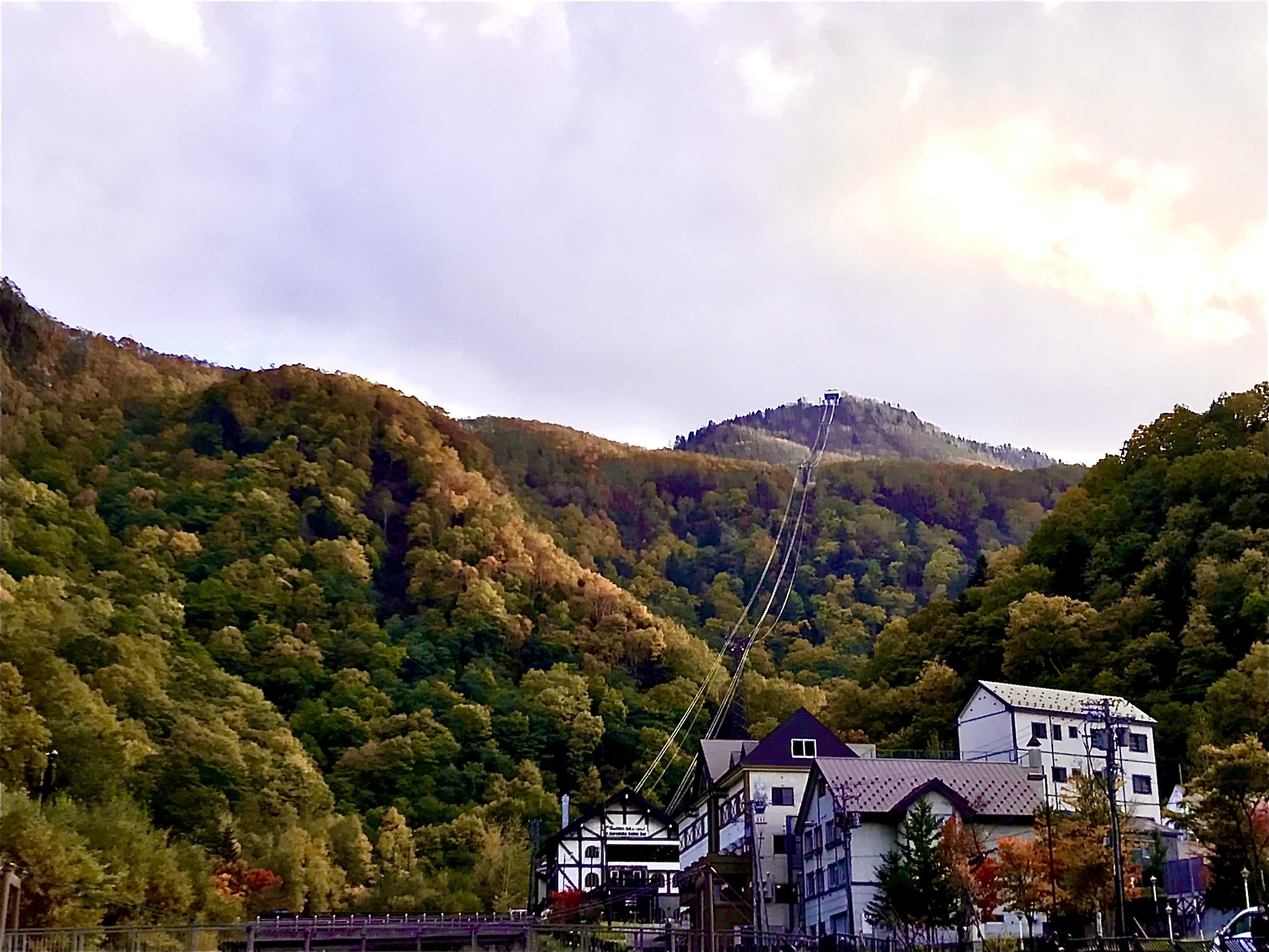 紅葉の層雲峡 クレイジートミー Note