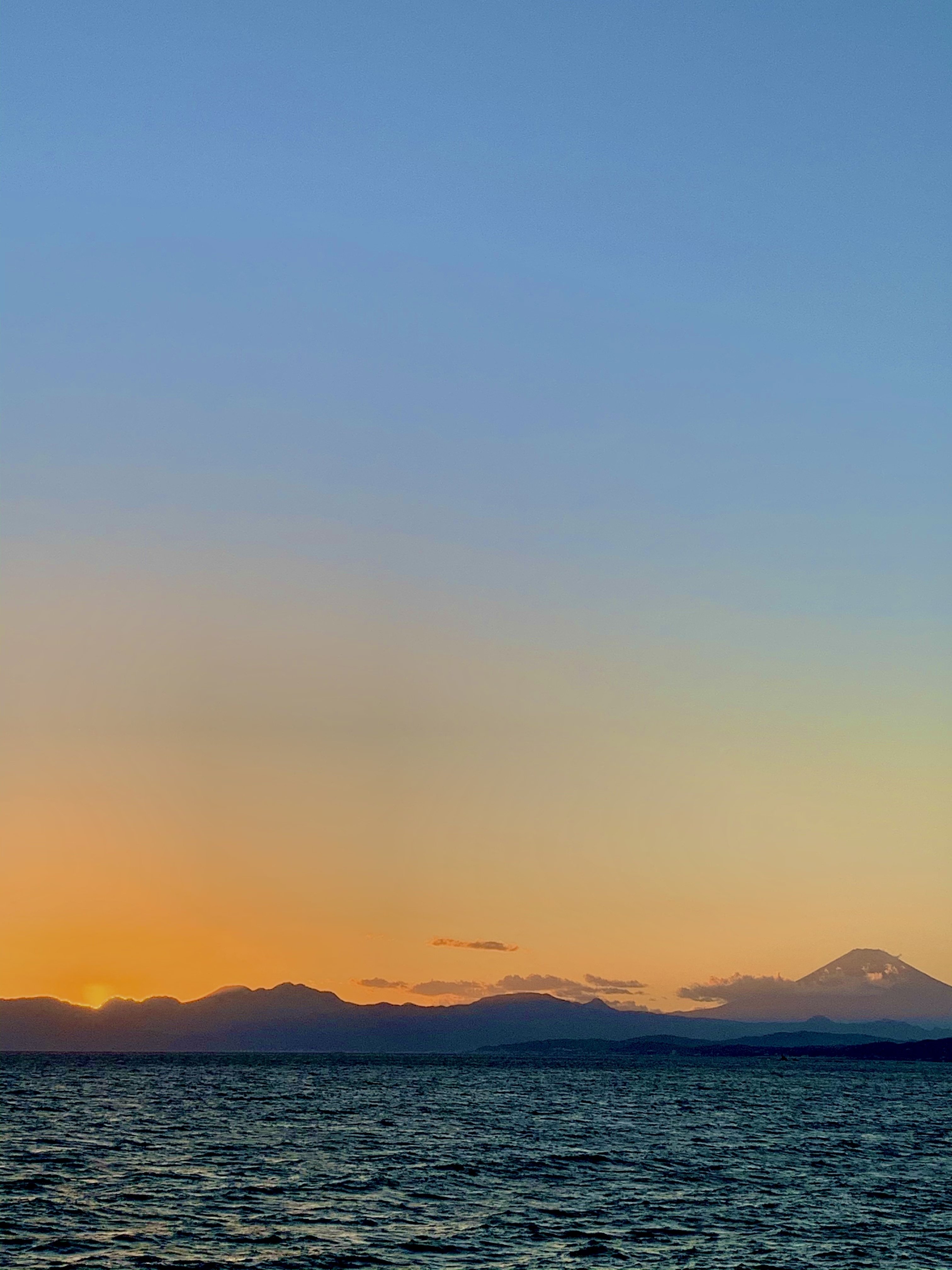 江ノ島 稚児ヶ淵 日没直後 ミクジ Note