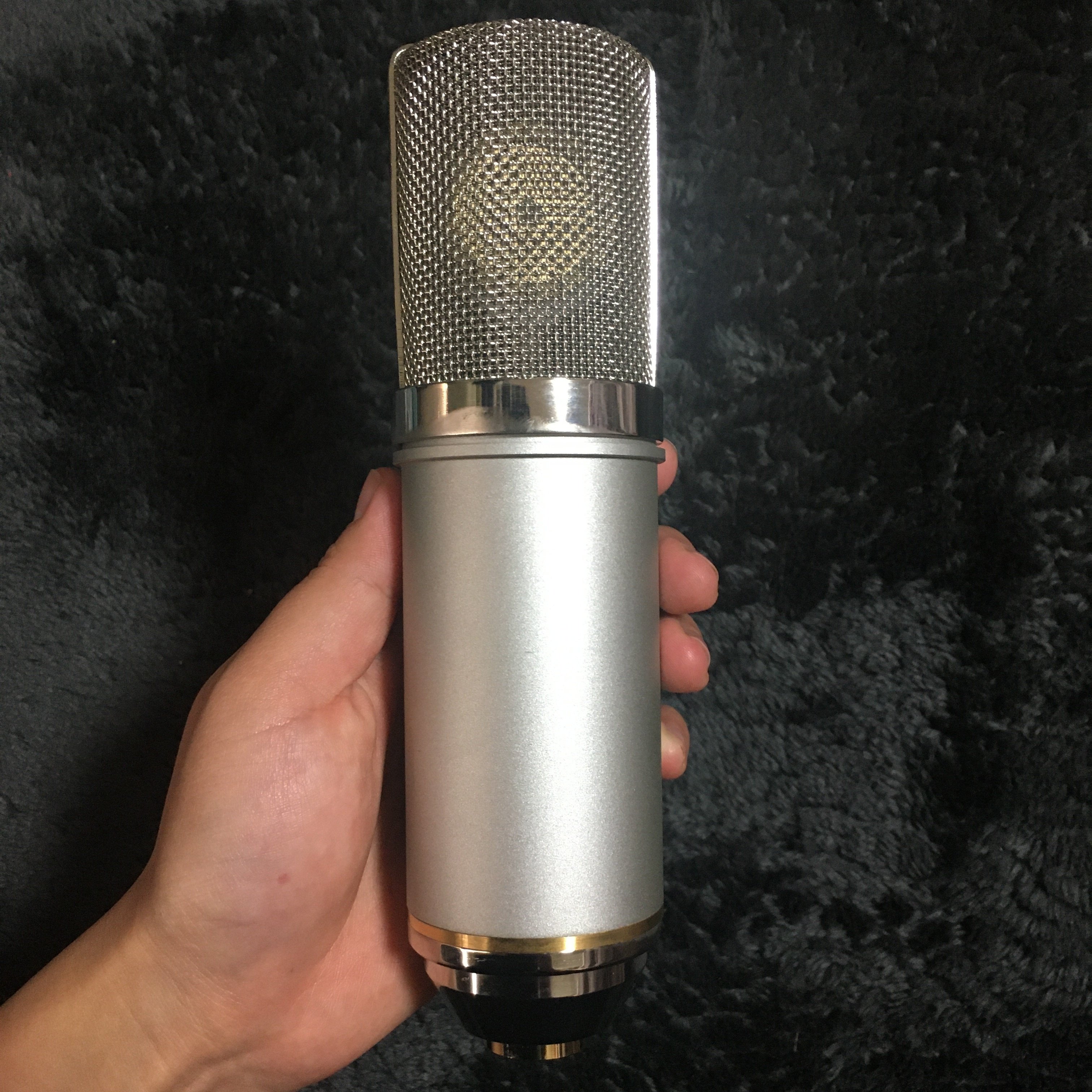 MXL MXL ( エムエックスエル ) / V67G-HE コンデンサーマイク】開封し