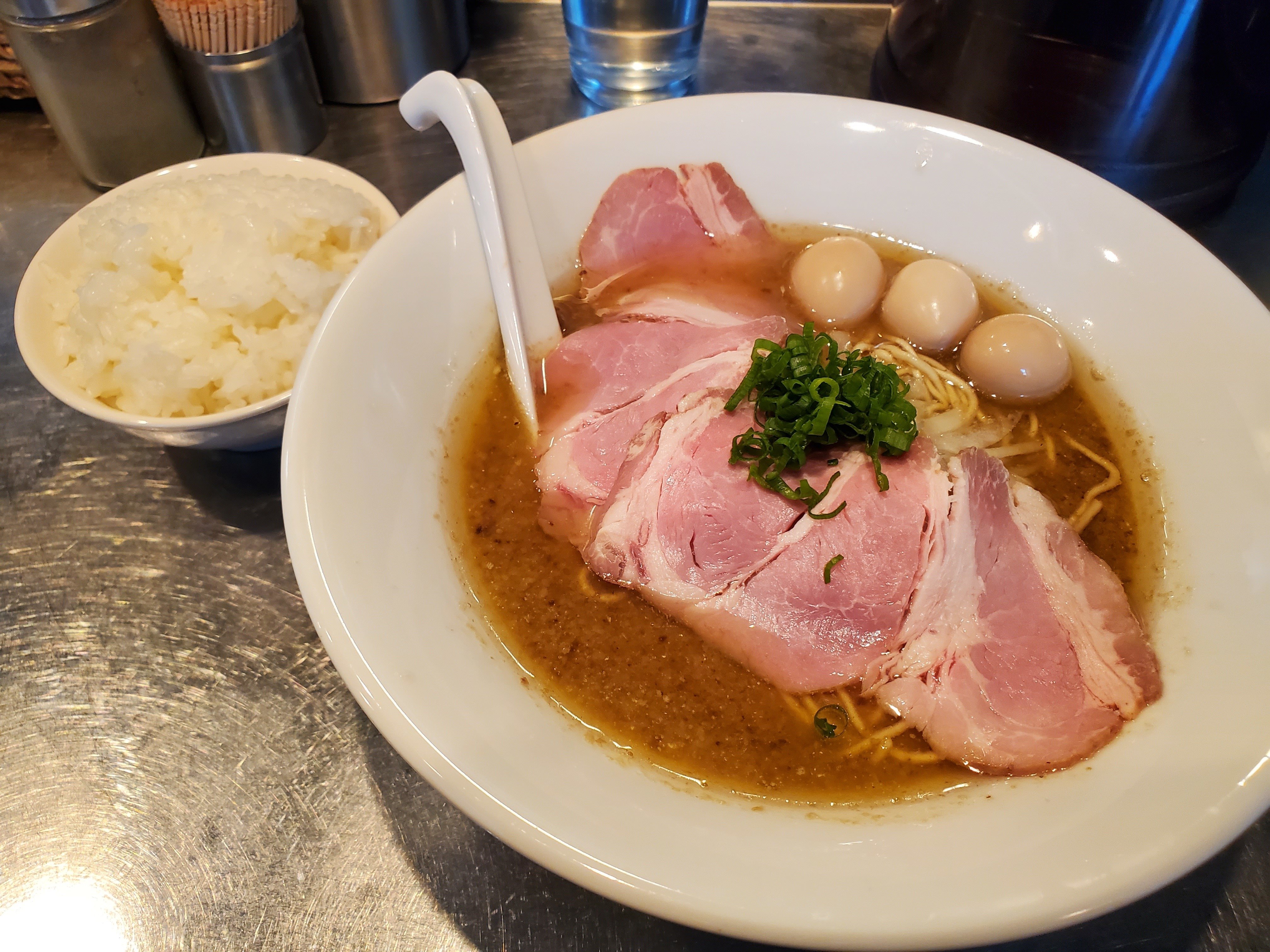 さんじ 牡蠣の白味噌ら めん と 牡蠣油の自家製薬味ぽん酢 やすじゅん Note さんじ 牡蠣の白味噌ら めん と 牡蠣油の自家製薬味ぽん酢 やすじゅん Note