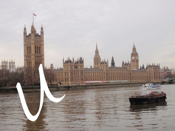 英国国会議事堂のビッグベン ロンドン 英国 海に舞う Note
