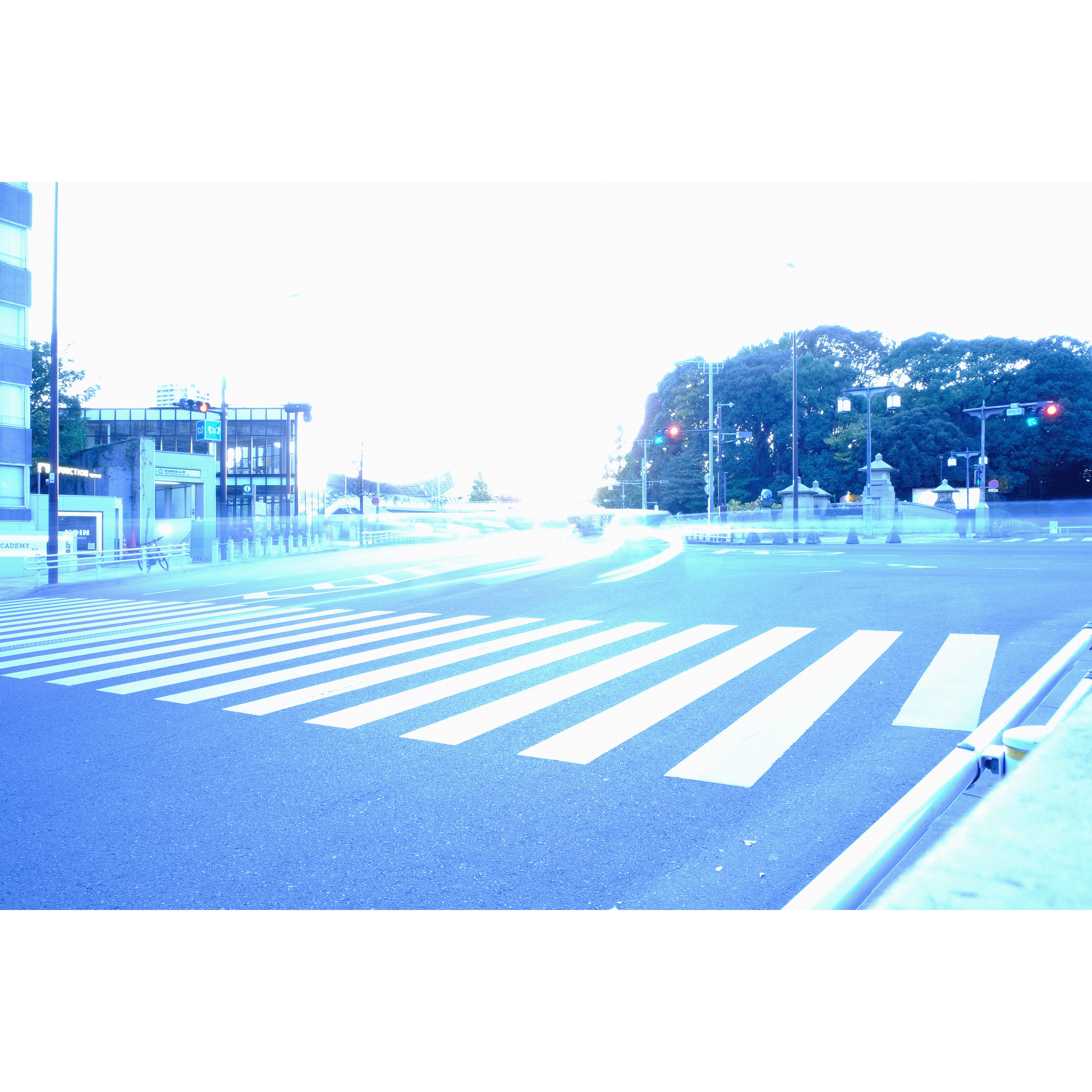 都会で青い景色を撮ろうとしたら こんな感じ Uzuraism Note 都会で青い景色を撮ろうとしたら こんな感じ Uzuraism Note