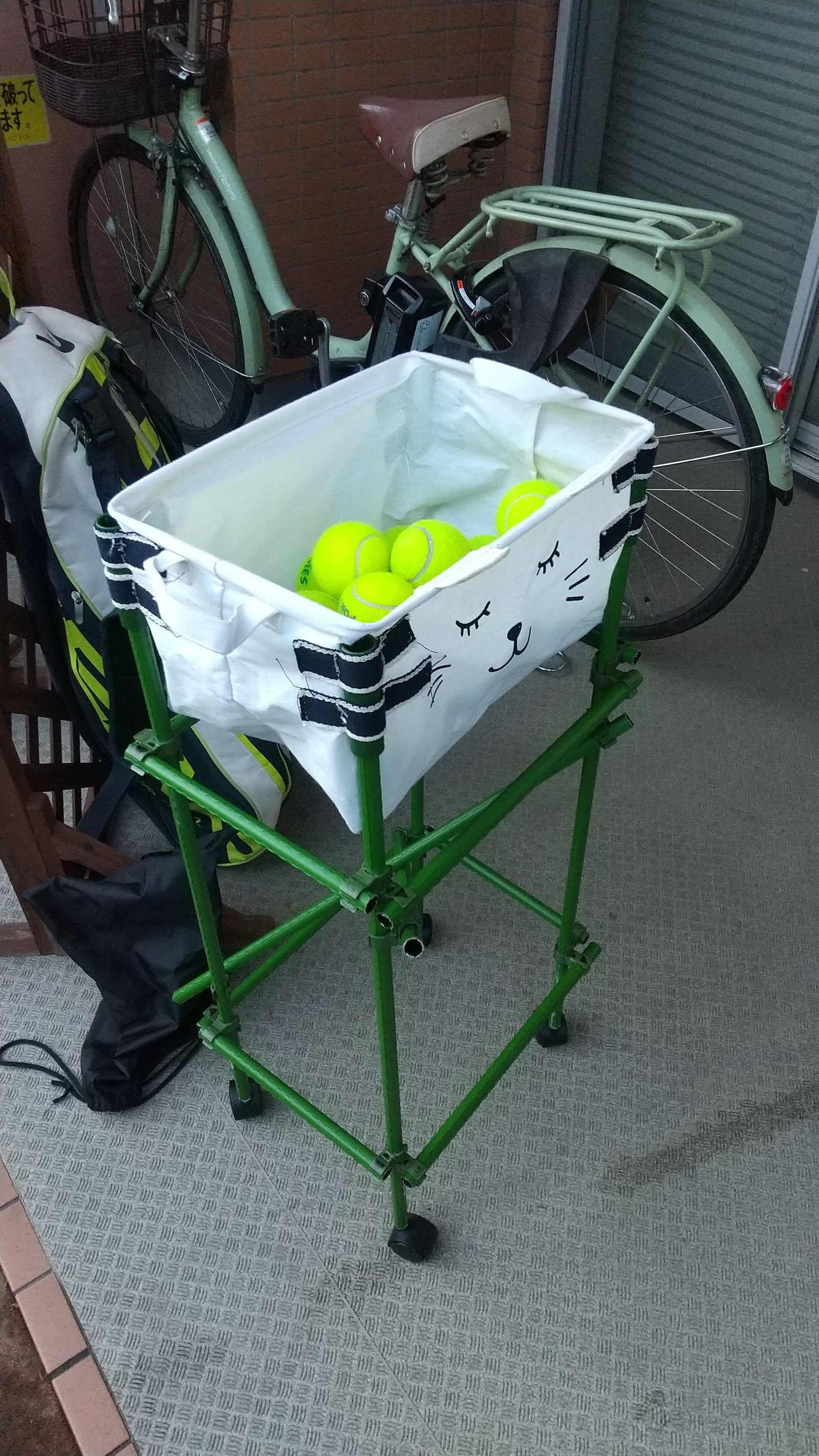 テニスの球出し用ボールカートを自作｜zeke