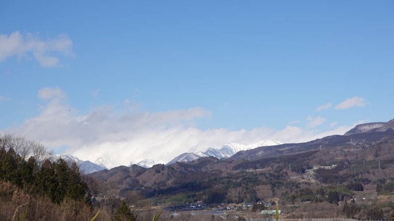 久しぶりに青い空が広がった。