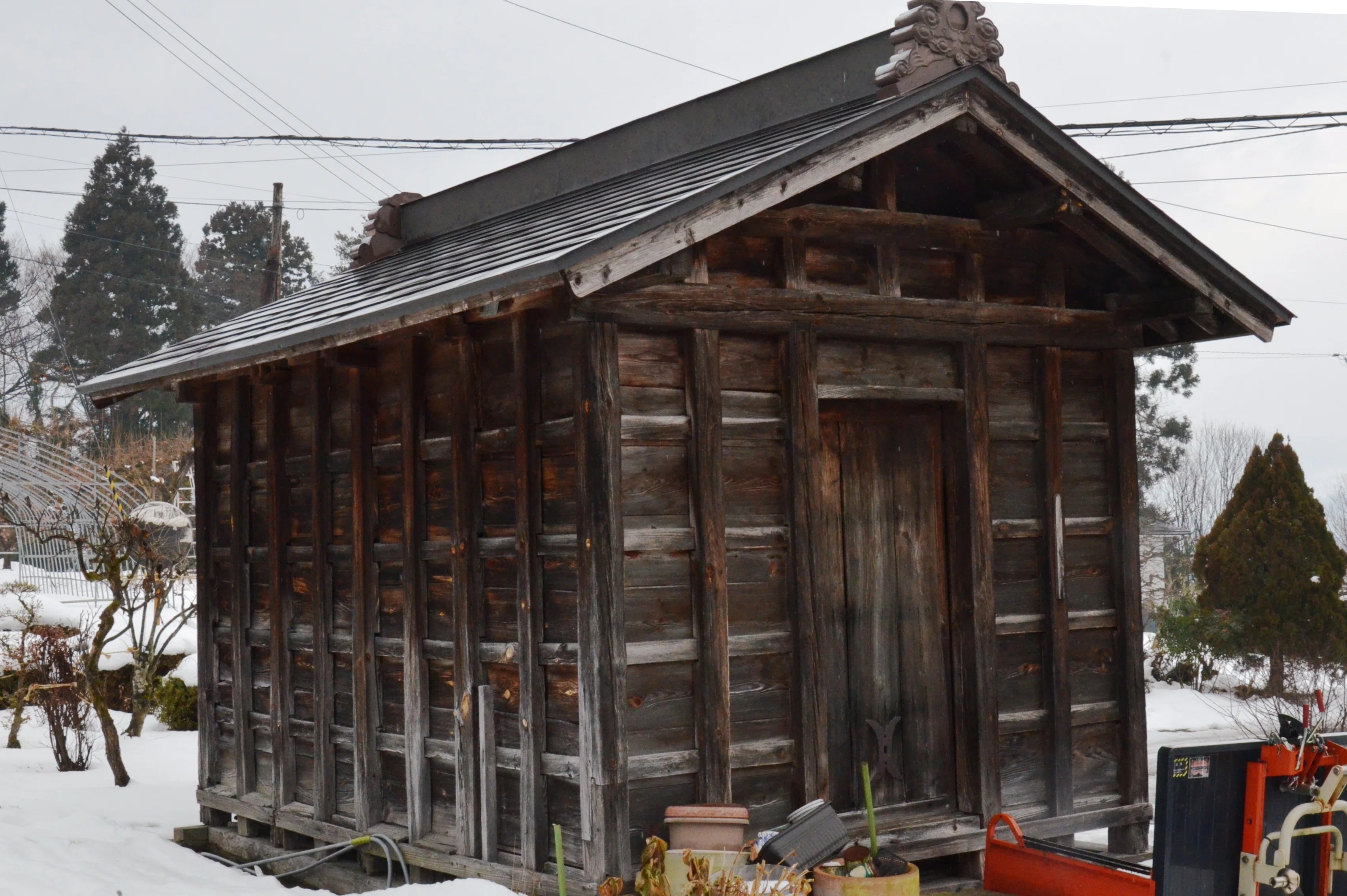 我が家の倉庫（江戸時代に建築）｜めぐすり