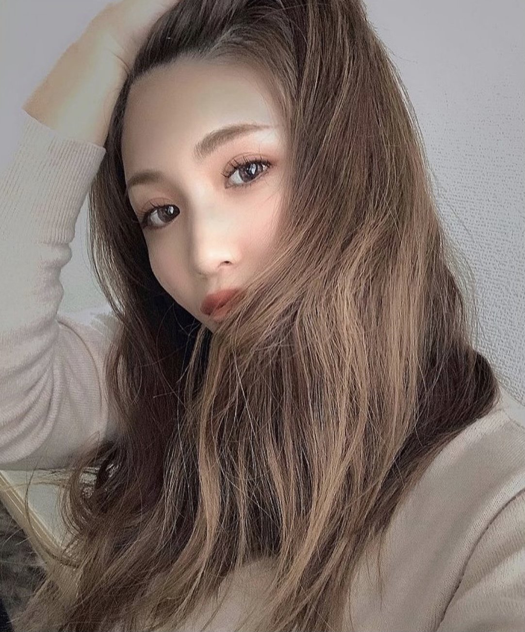 モデルのショット Ako Kinami Note モデルのショット Ako Kinami Note