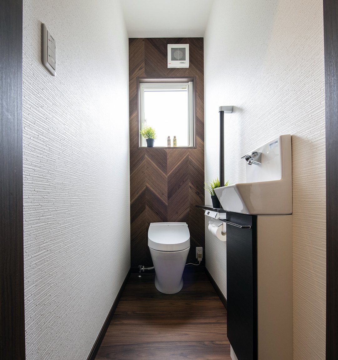 工務店選 新築一戸建ての施工写真をnoteで公開 トイレクロス 壁紙 Lhouse エルハウス Note