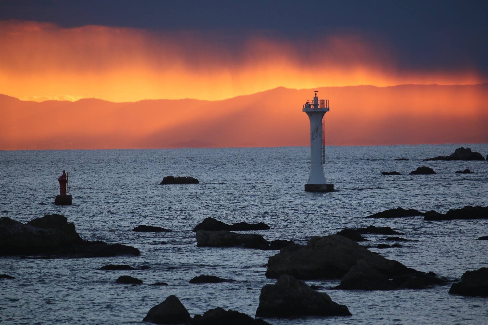 Photo Gallery 葉山 森戸神社の夕暮れ 裕次郎灯台 鳴海邦彦 公式 Kunihiko Narumi Official Note