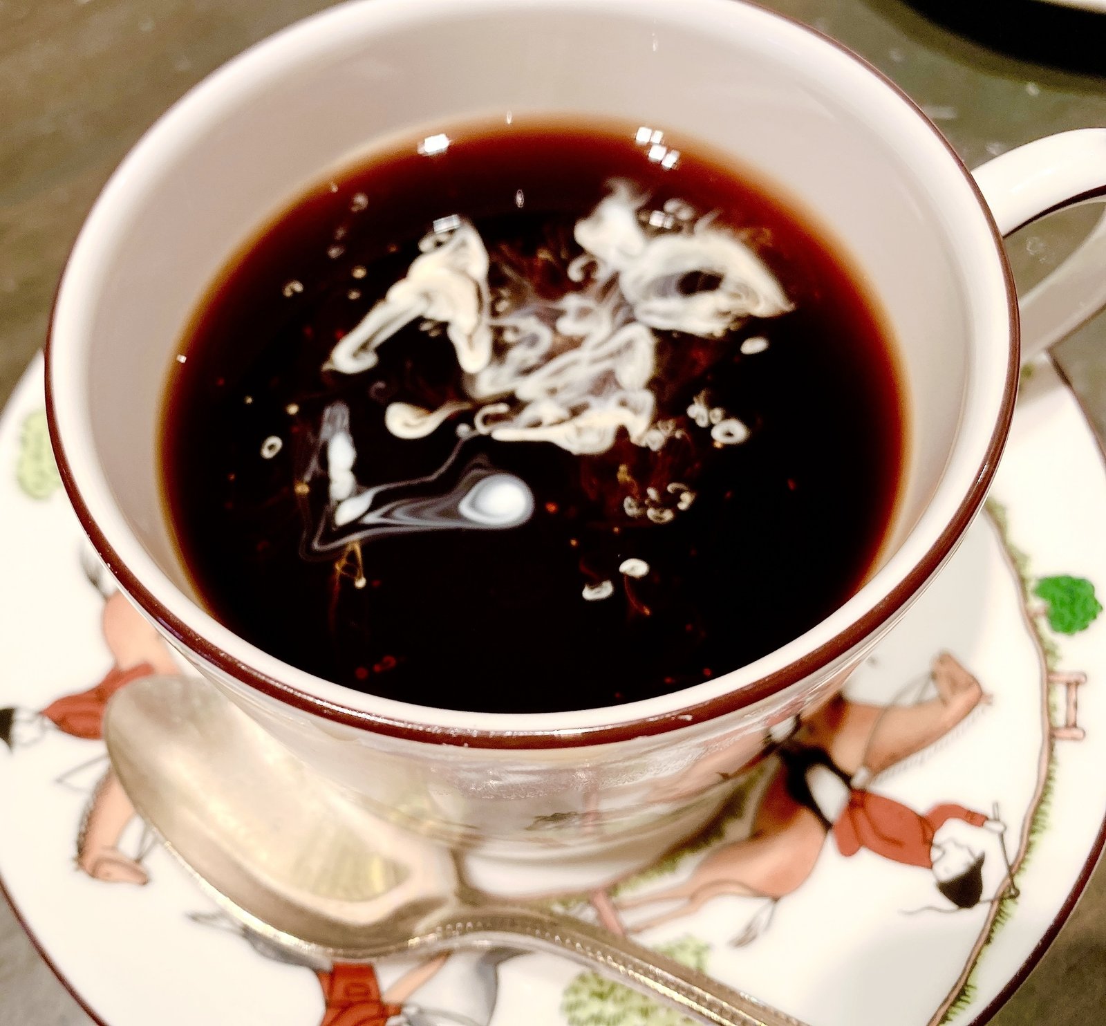 銀河のコーヒーアート サリ 海外帰りの感性直感型アーティスト Note 銀河のコーヒーアート サリ 海外帰りの感性直感型アーティスト Note