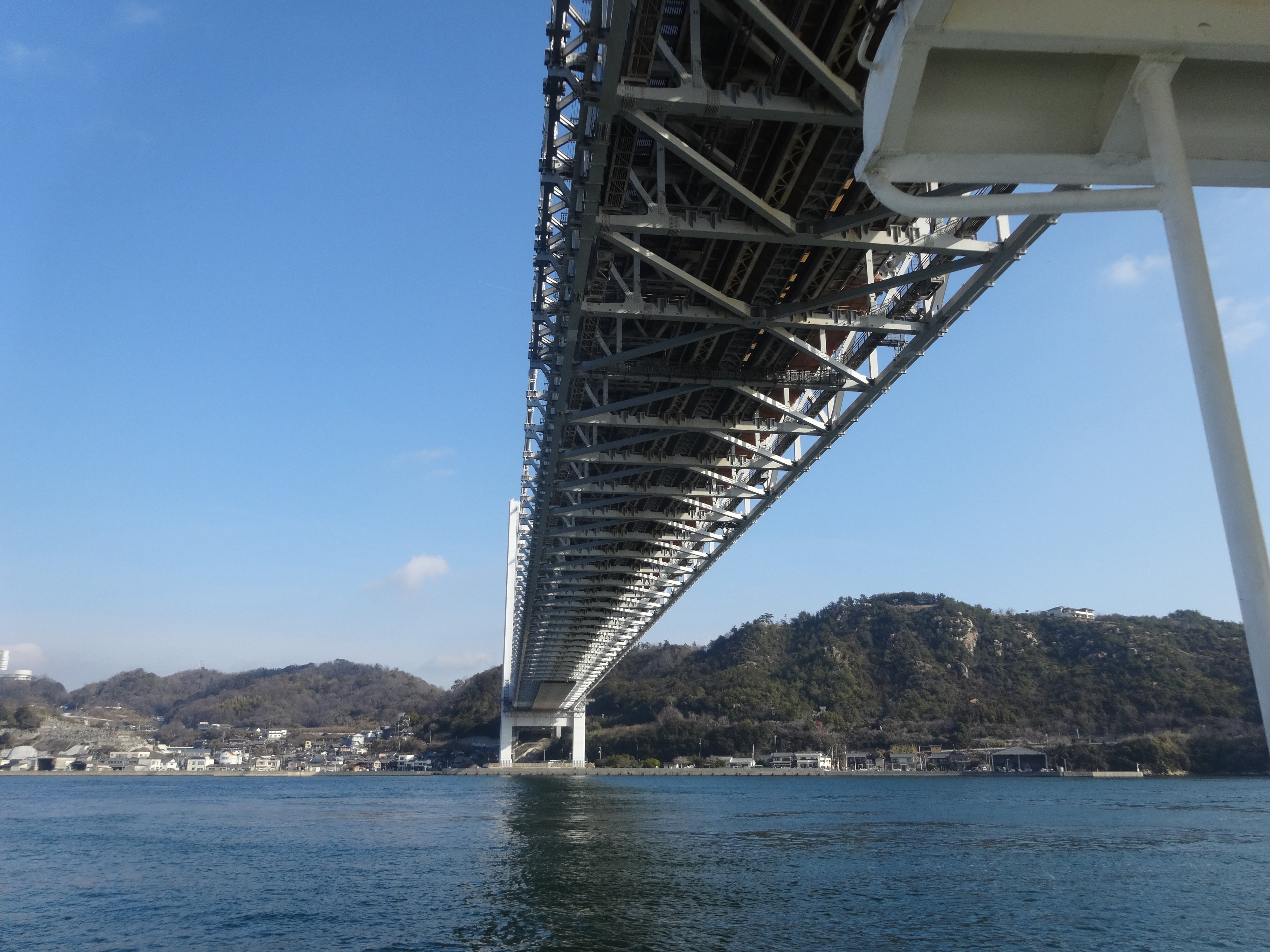 瀬戸内海の特別なアート・食・島・海体験を満喫する