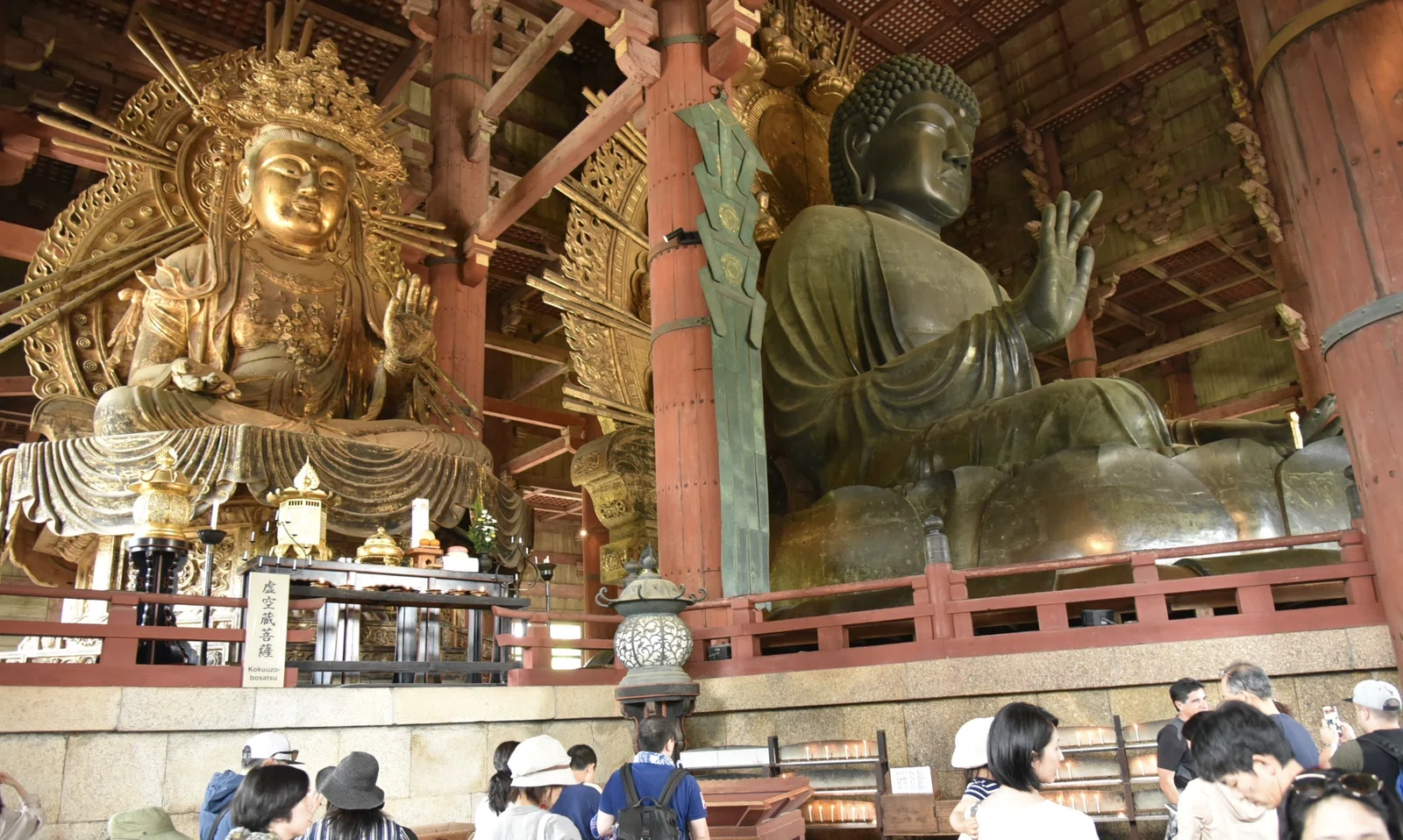 東大寺大仏殿内陣 Photograph｜ART AND MOVIE｜note