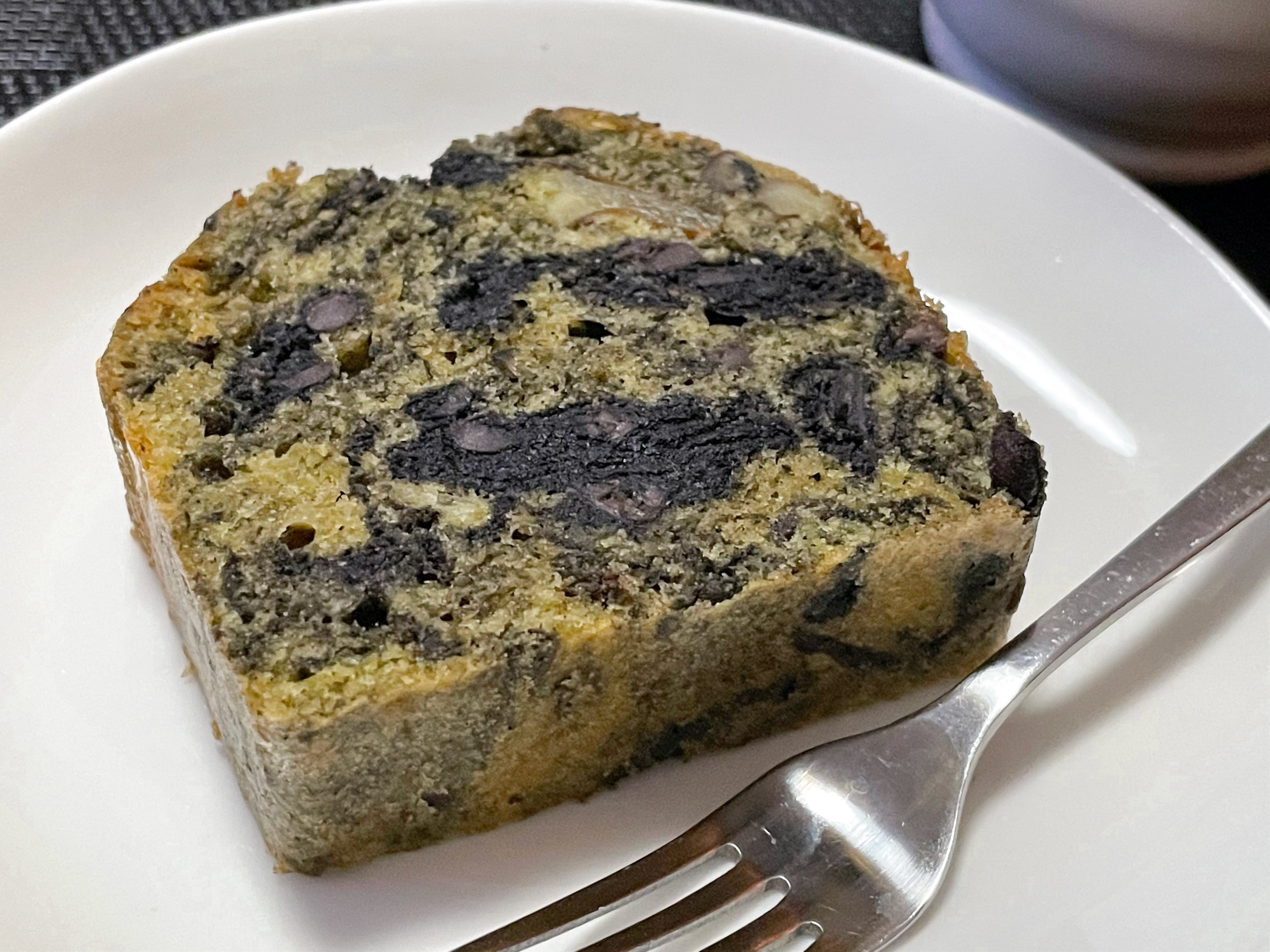 抹茶と黒胡麻あんのパウンドケーキ しげさん Note