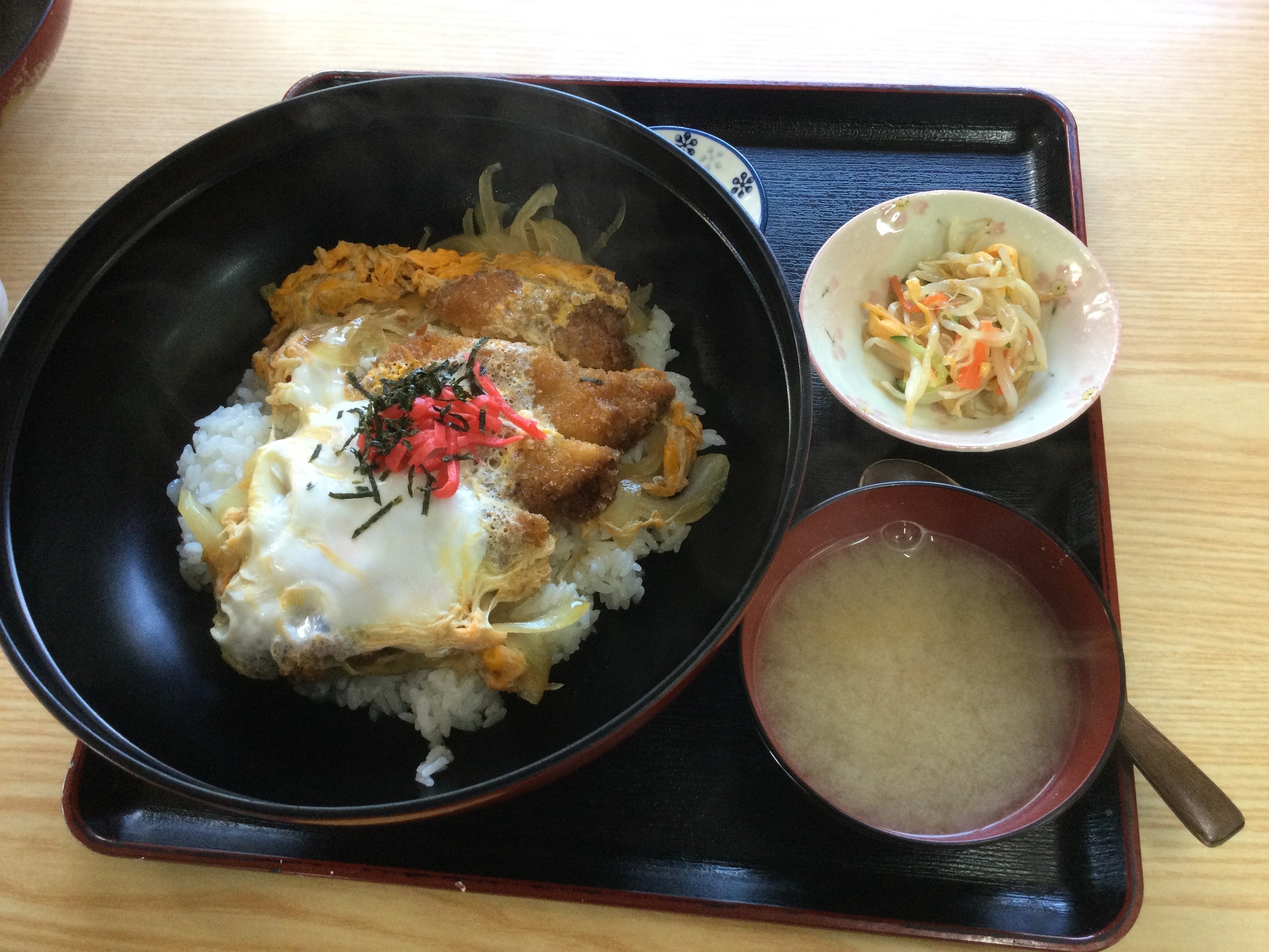 どこよりも美味しいカツ丼定食 もも Note どこよりも美味しいカツ丼定食 もも Note