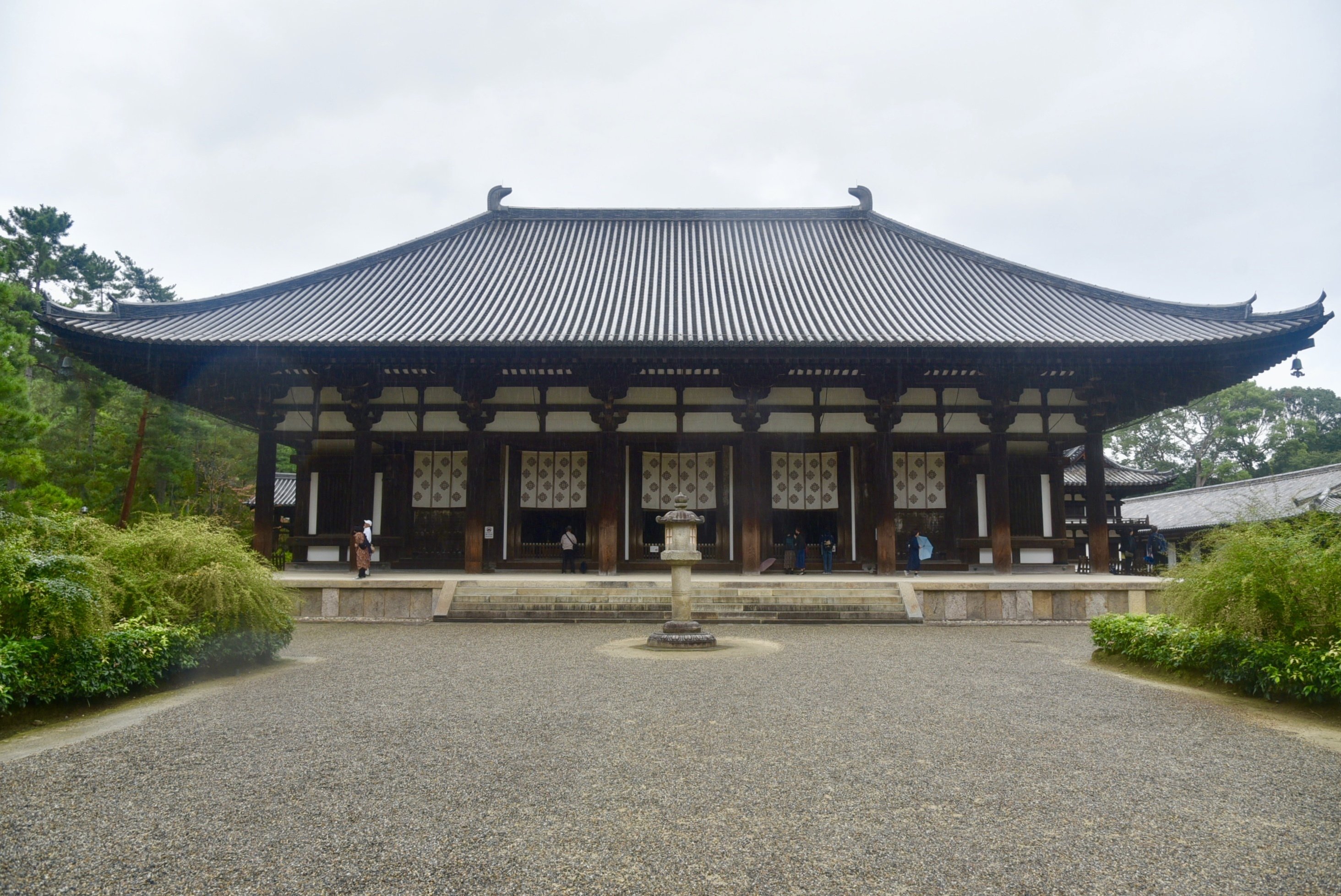 世界遺産 唐招提寺全国宝建築・うちわまき Photograph｜ART AND MOVIE