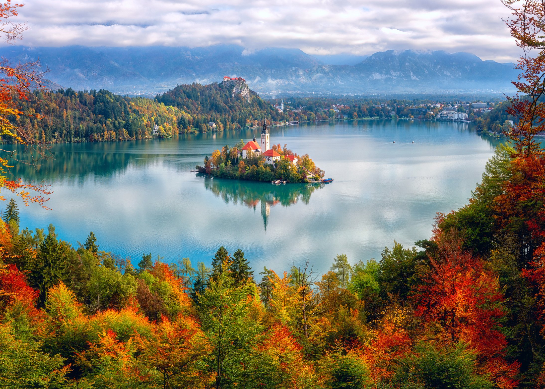 行ってみたい世界の絶景 スロベニア ブレッド湖 Tabifleeeeek たびふりーく 旅のオンラインサロン Note