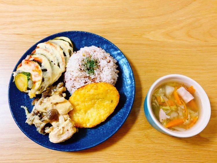 ズッキーニとトマトのチーズ焼き ヒナコ Note