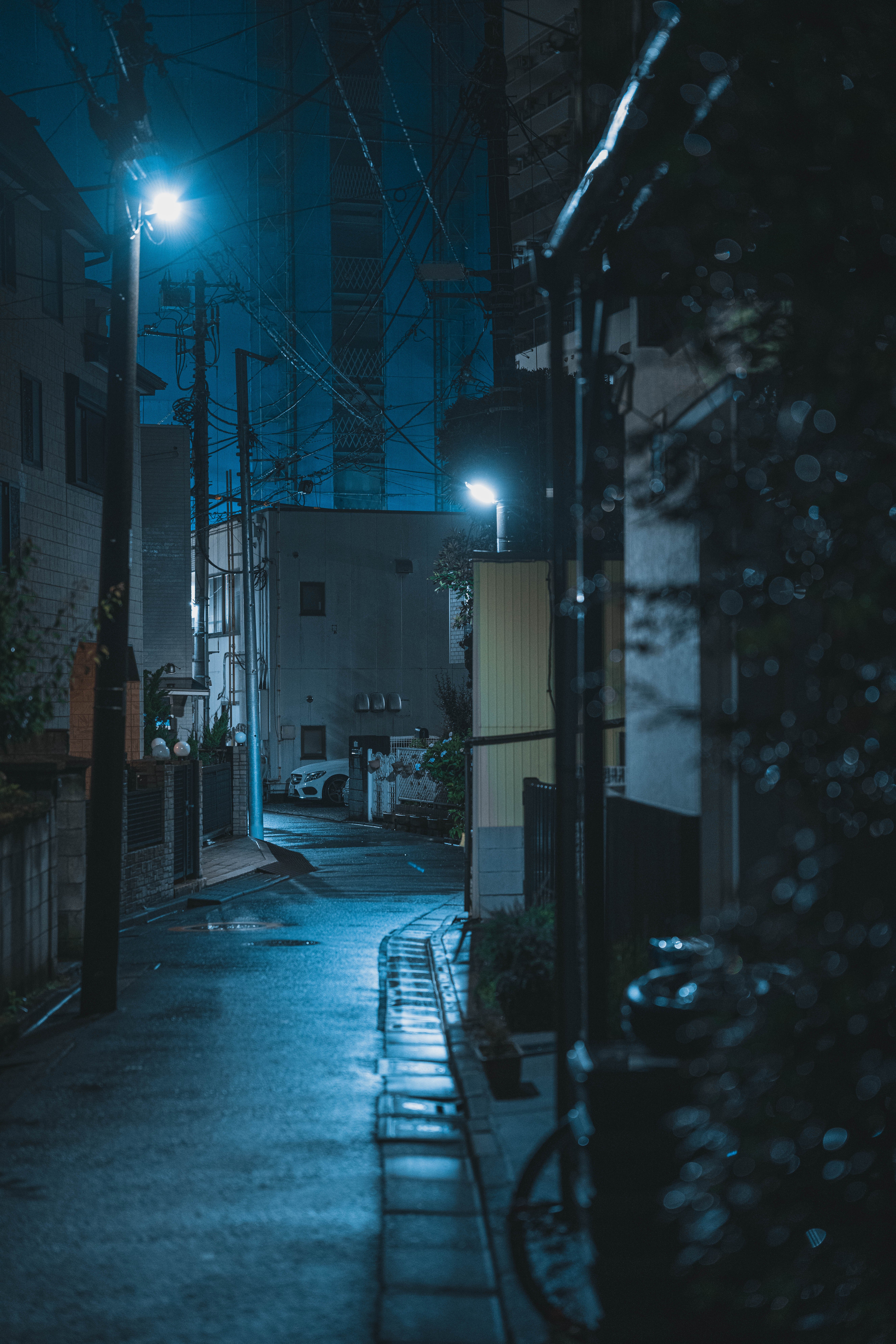 小雨の夜と住宅街 Sigma 65mmf2 Dgdn O太郎 Urban Photographer Note