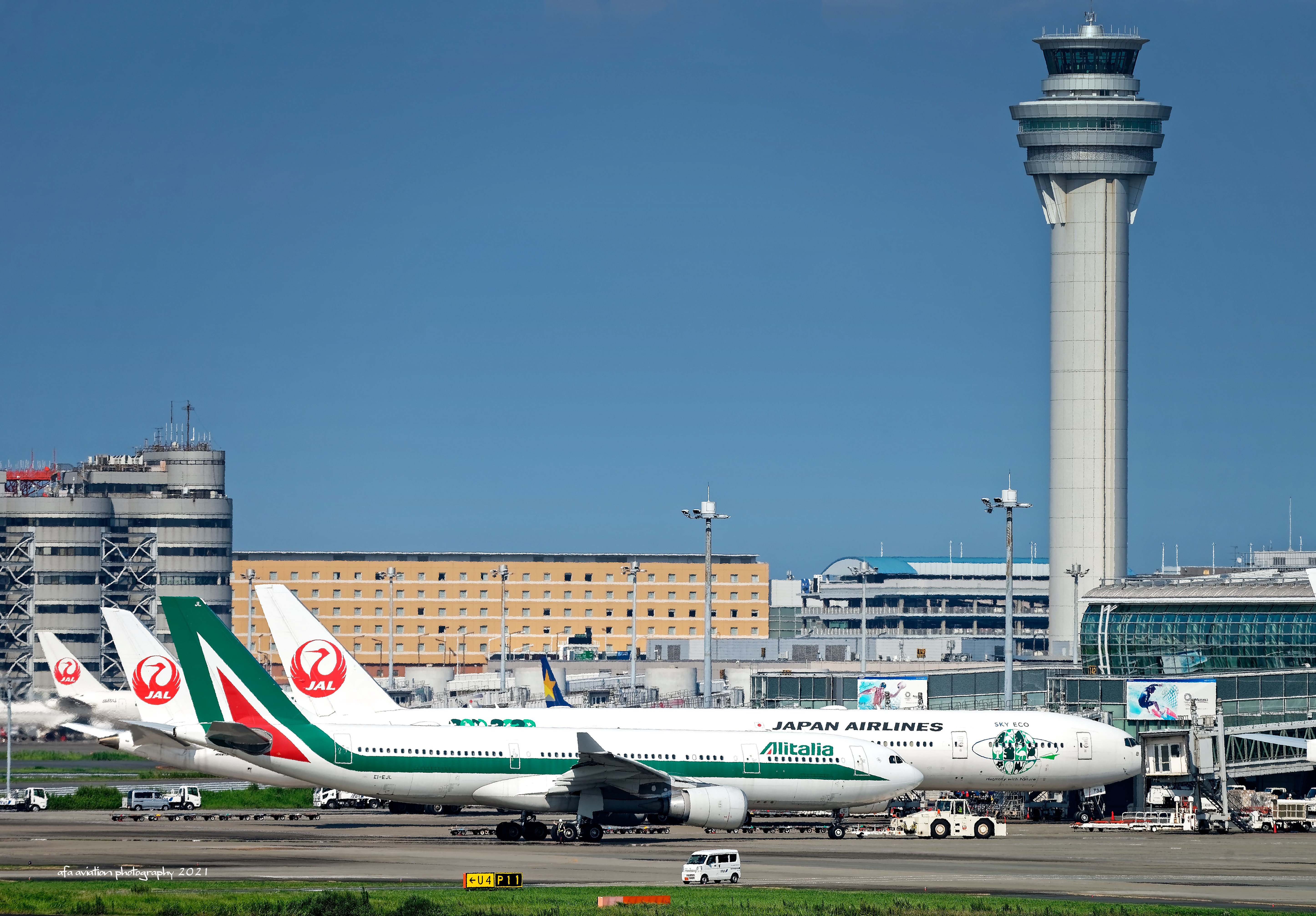 羽田空港は国際空港 Fred Aoki 航空機ロマン Note 羽田空港は国際空港 Fred Aoki 航空機ロマン Note