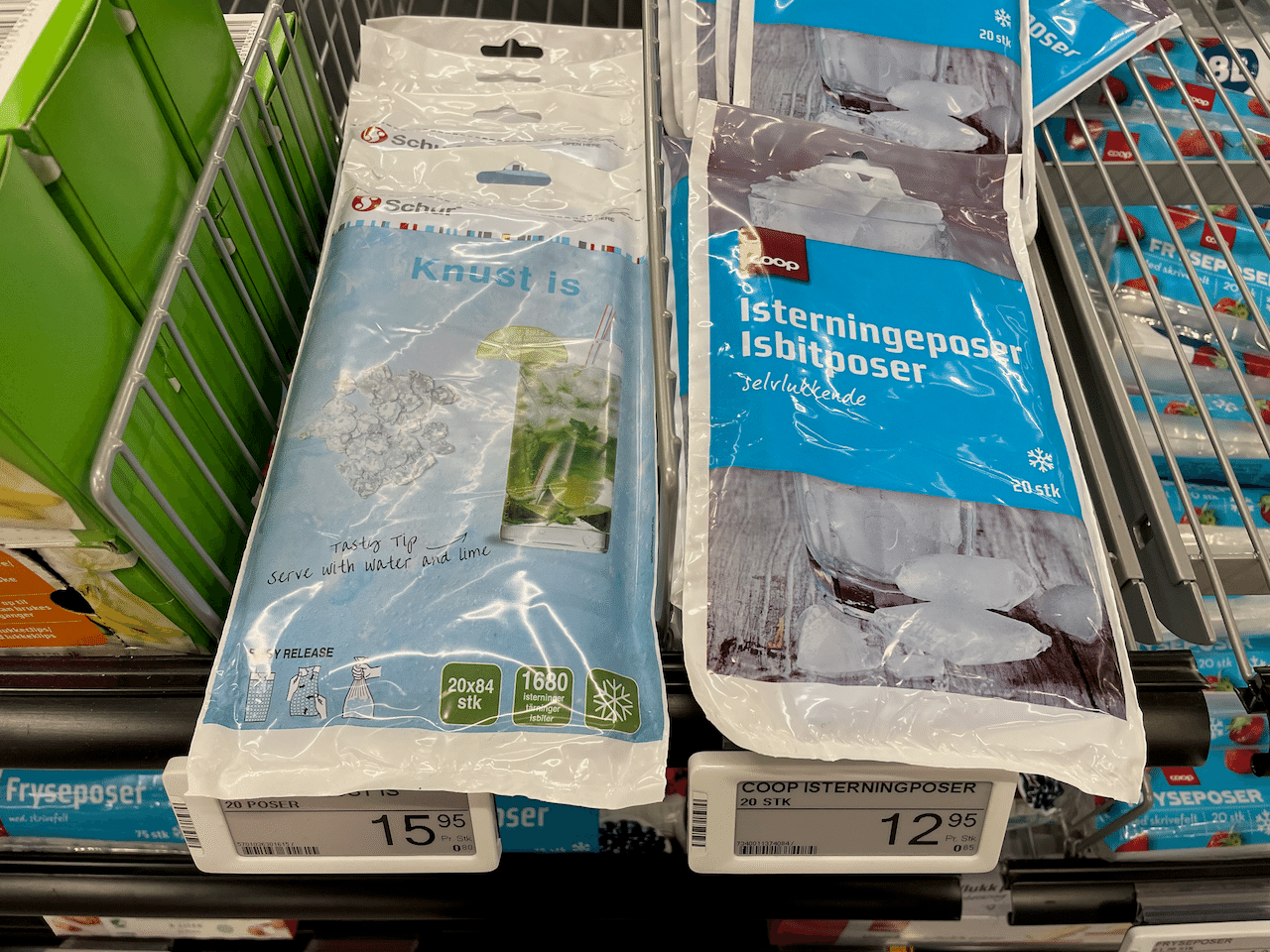 気になるお値段は、20袋入りで10〜15クローネぐらい(約180~270円)。どこのスーパーでも、サランラップやアルミホイル売り場に行けば見つかると思います。でも、再利用できない使い捨て袋なので、あまりエコではないかもしれませんね。デンマークのスーパーに行くことがあれば探してみてください♪ 画像10