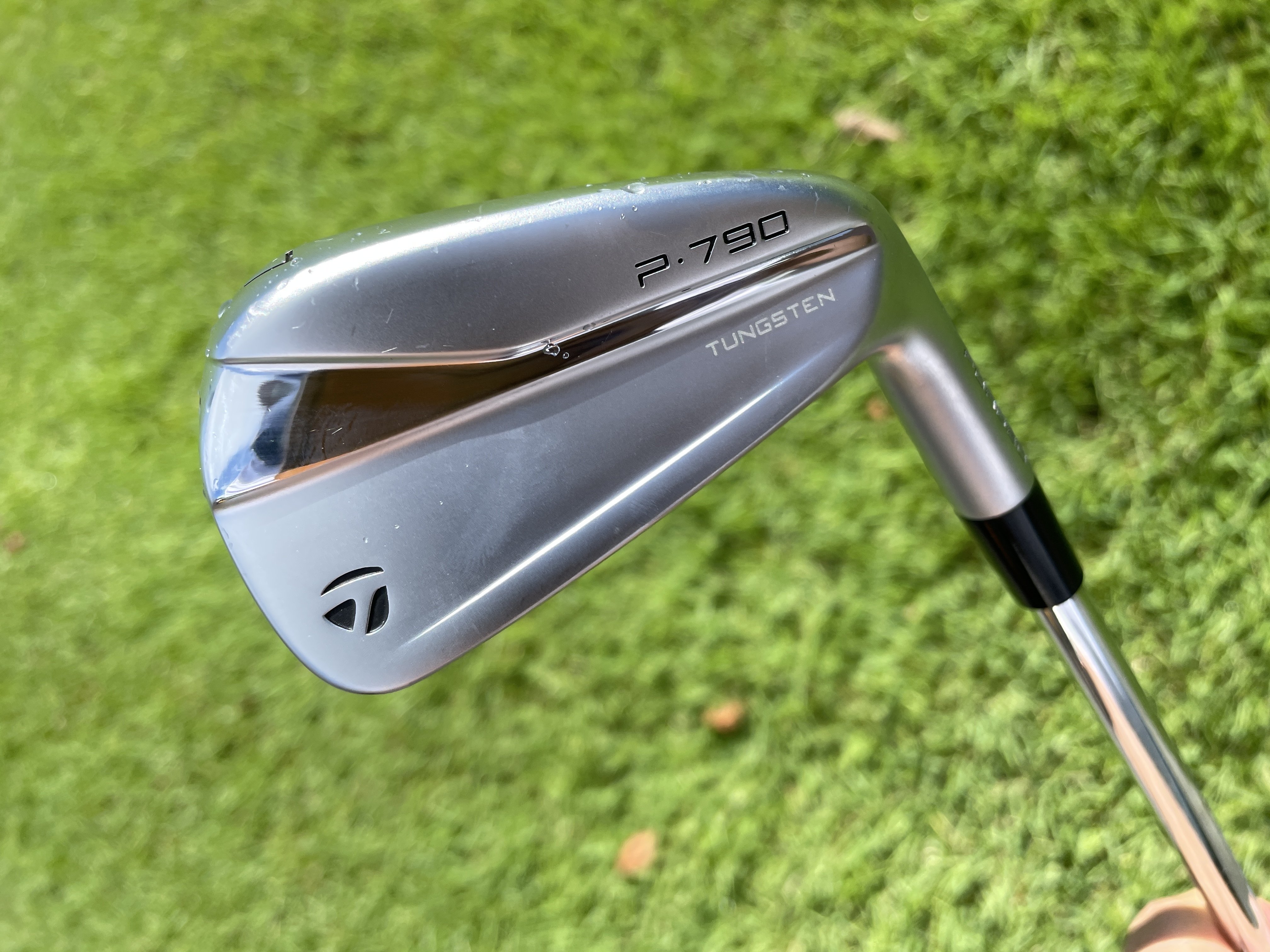 意外と早めテーラーメイドP790アイアン試打インプレッション｜Motoharu