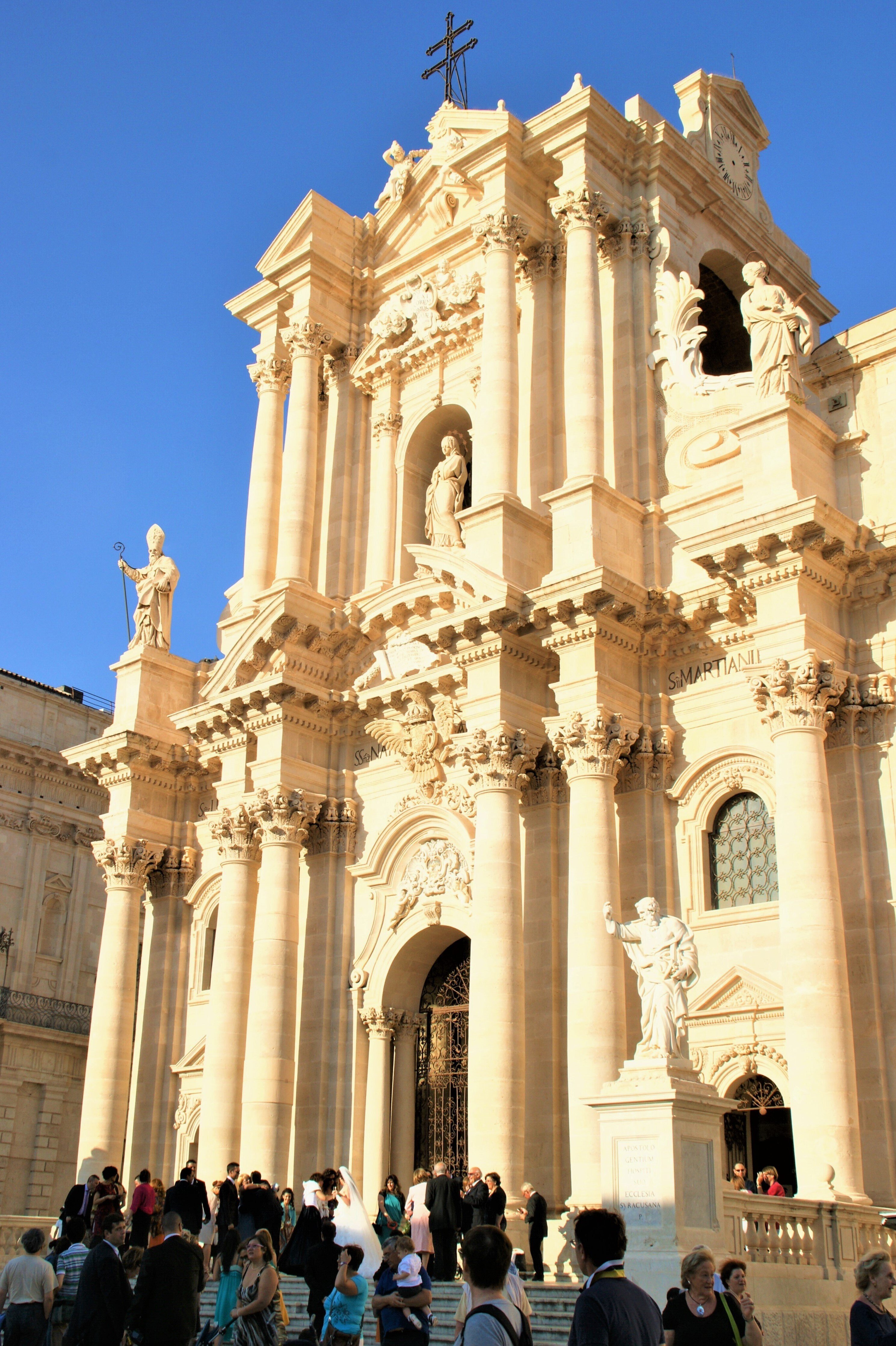 シラクーサ オルティージャ島の小路 そして大聖堂 食の工房オフィスアルベロ イタリア料理教室 In 神戸 Note