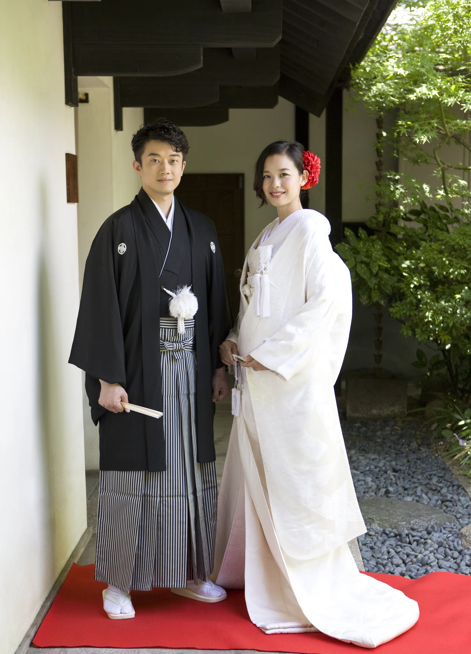 猫結婚式 猫の嫁入 花嫁❤︎花婿 白無垢、角隠し 紋付き袴 （角隠し 白 