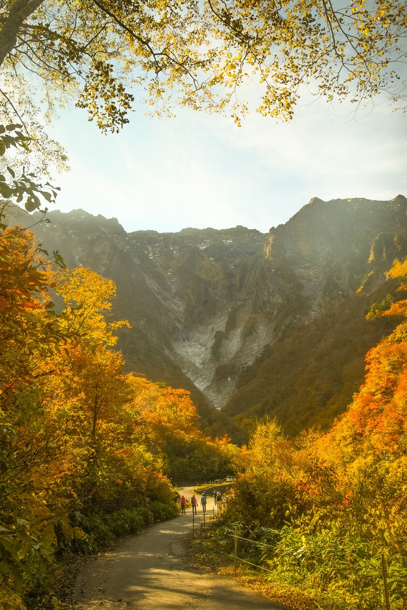 日本の国道の風景の中で最も圧巻な谷川岳一ノ倉沢