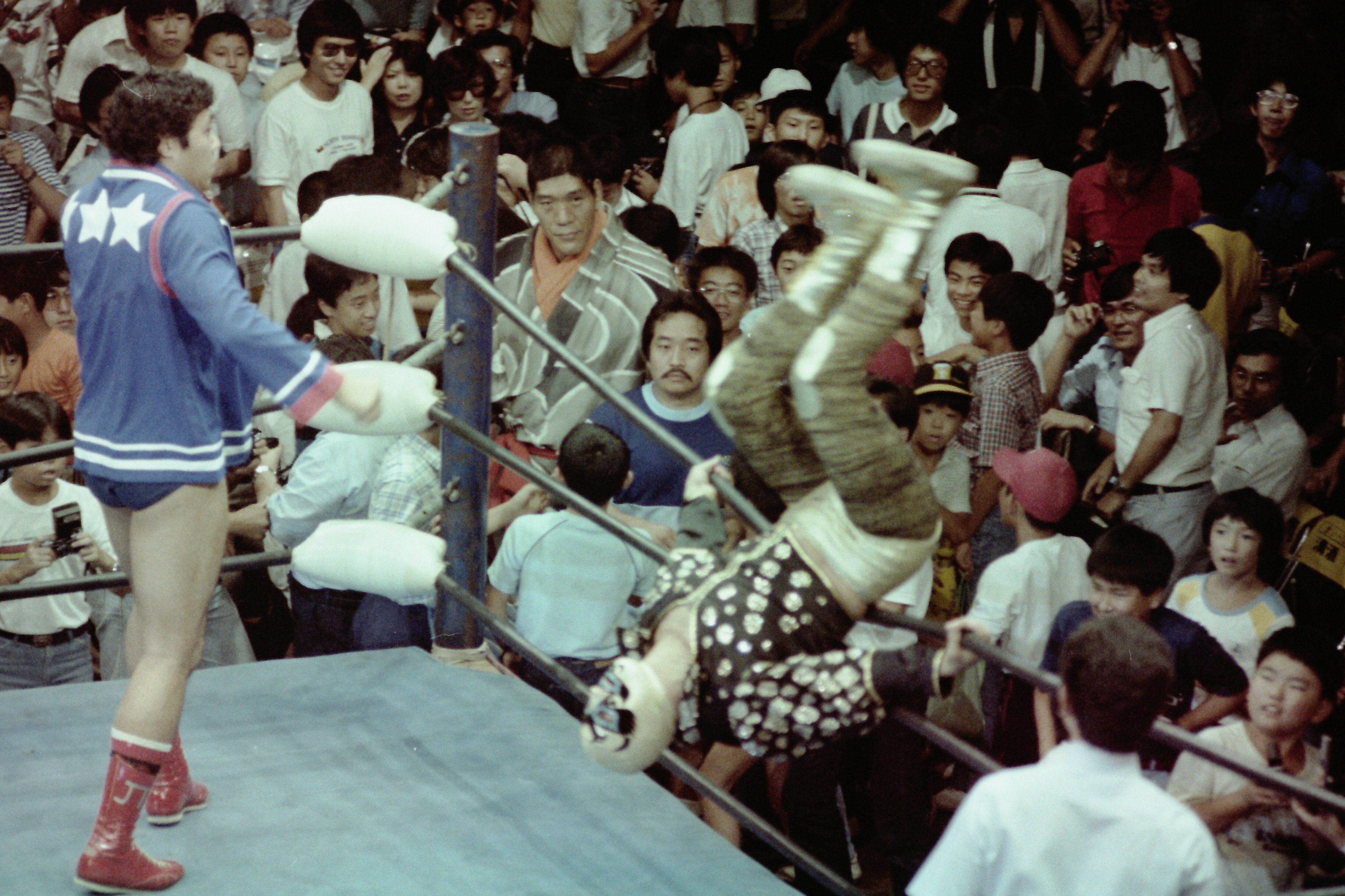 千の顔を持つ男」ミル・マスカラスの思い出｜昭和プロレスカメラ小僧