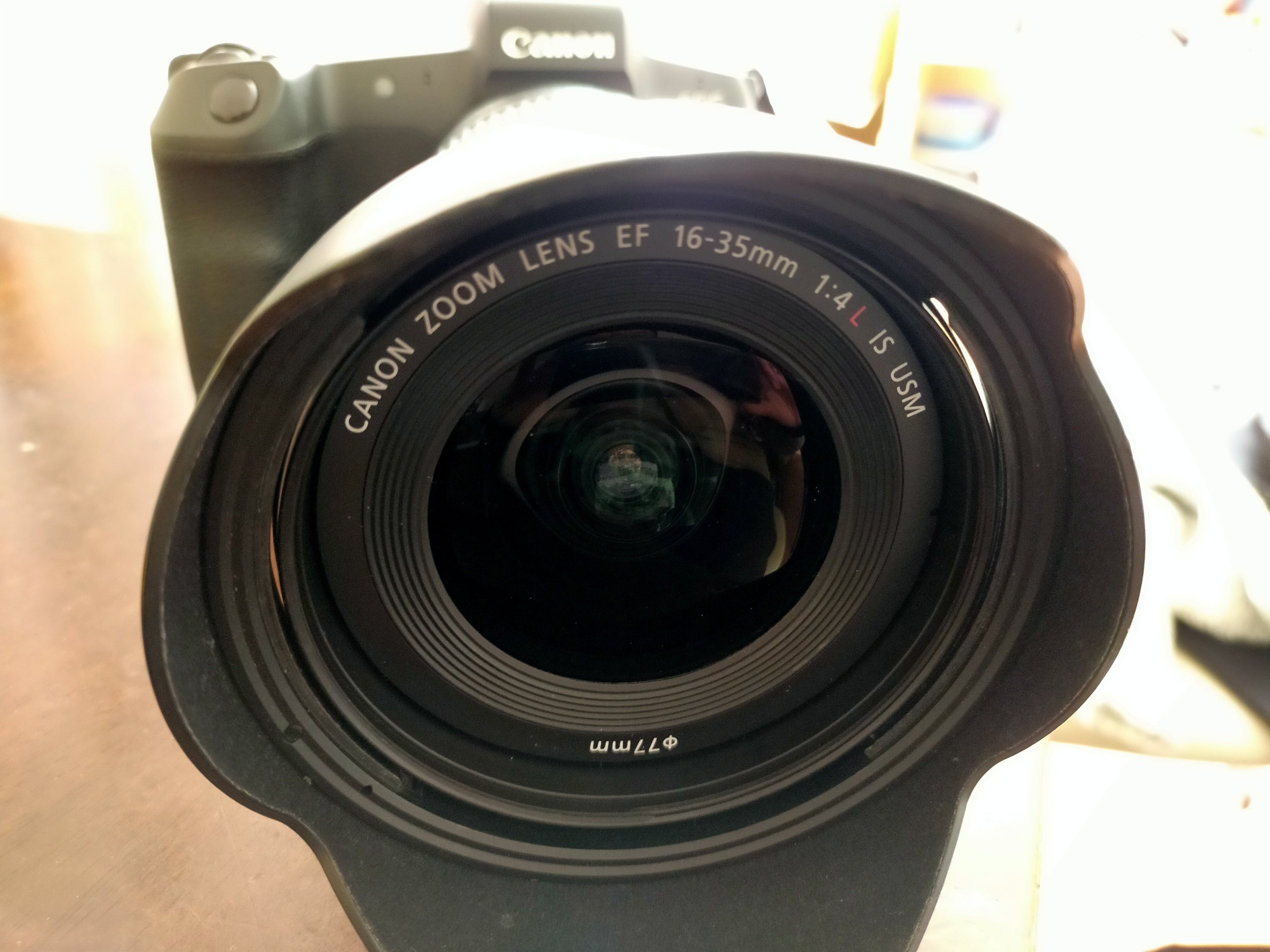 これはハマりそう！ EF16-35mm F4L IS USM｜えい