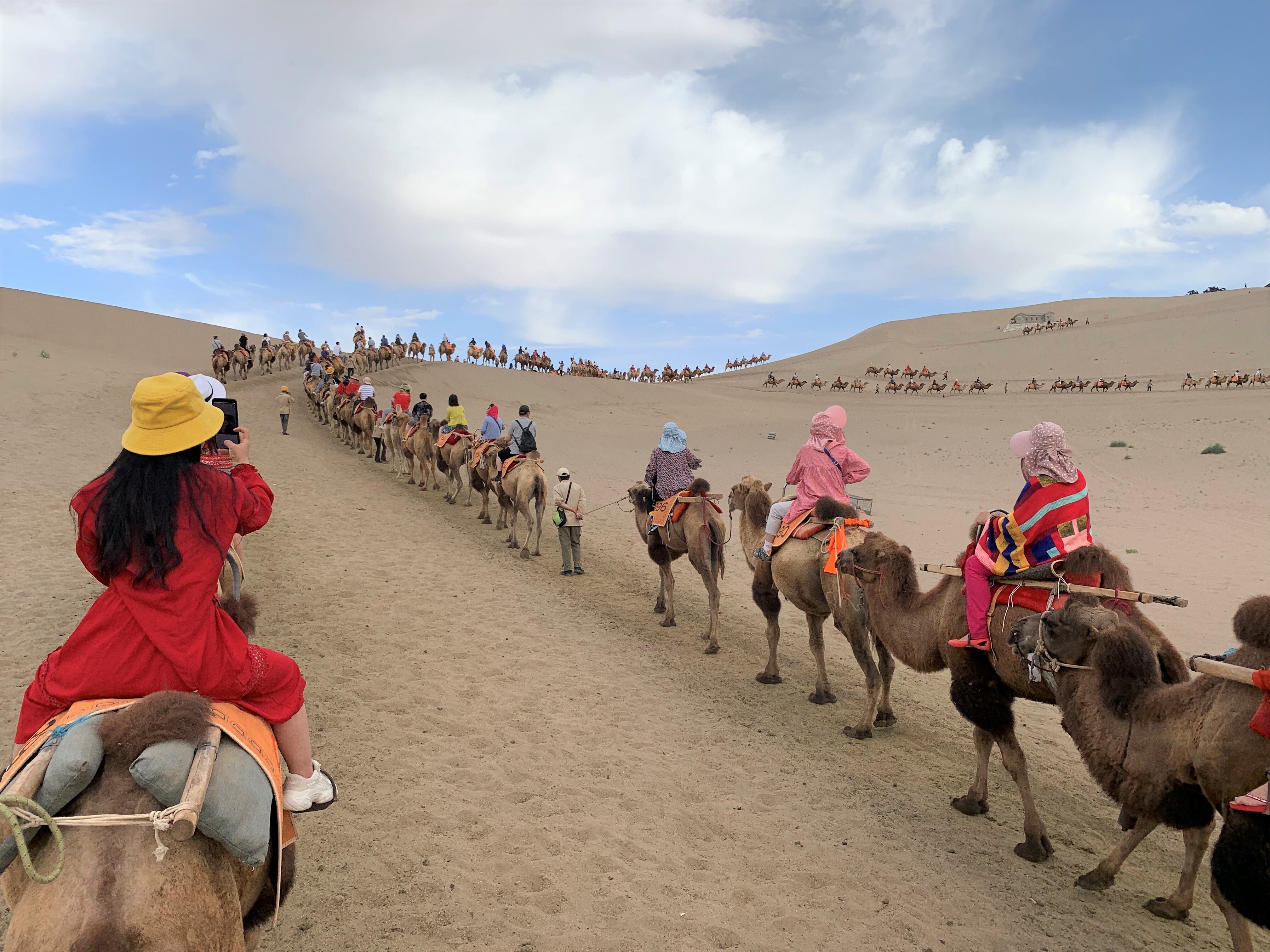 旅日記】シルクロードの旅、はじまりはいつも晴れ（6） ―敦煌・鳴沙山
