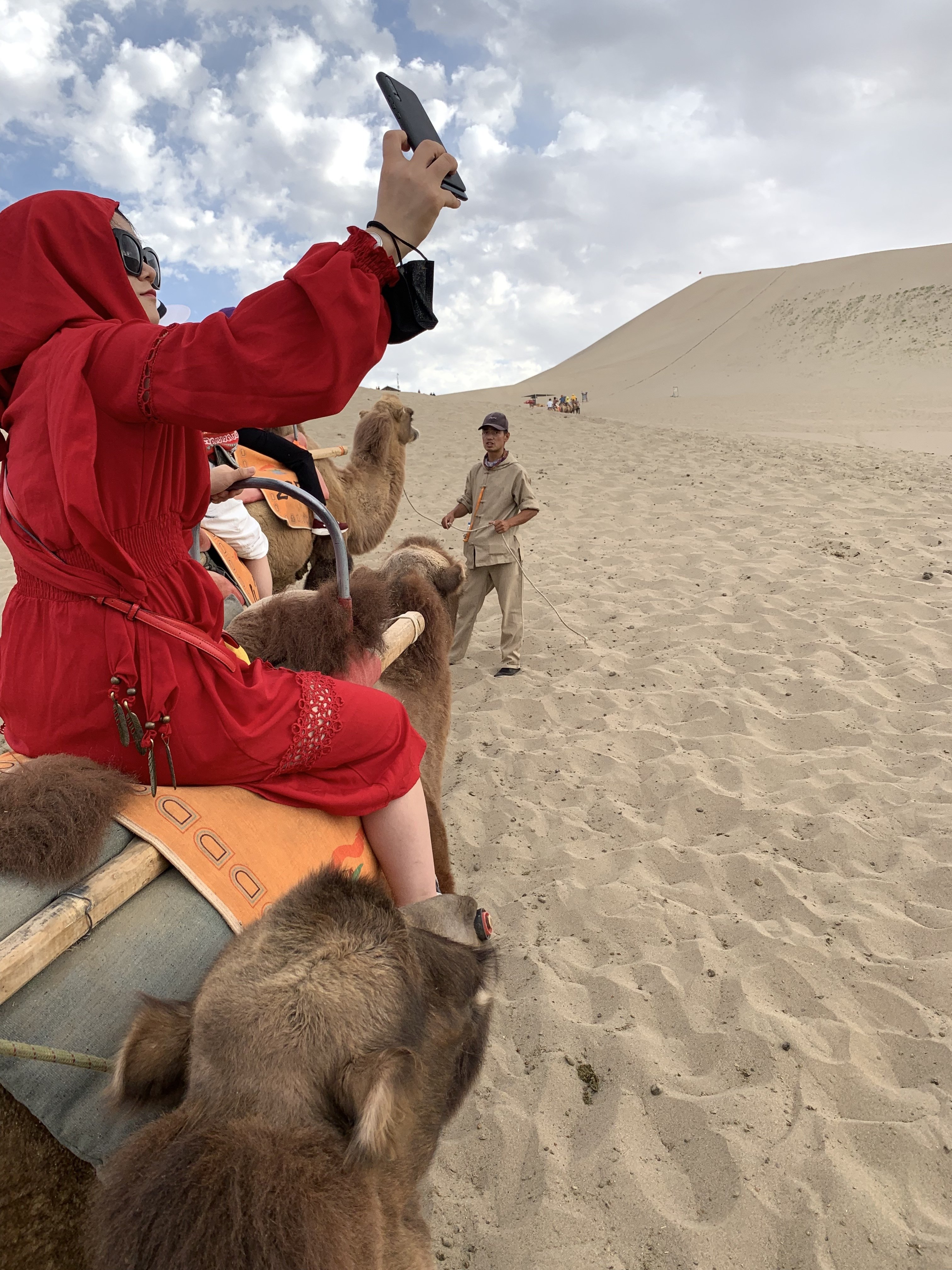 旅日記】シルクロードの旅、はじまりはいつも晴れ（6） ―敦煌・鳴沙山