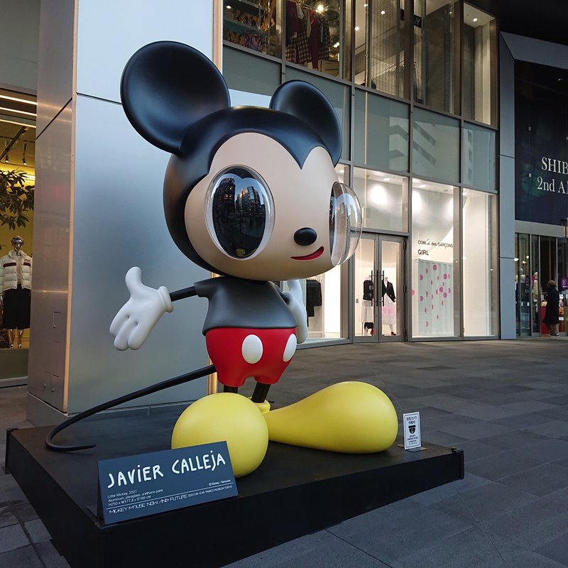 渋谷PARCOにあるミッキーマウス。ミッキーマウスと言えば11月がお誕生日。