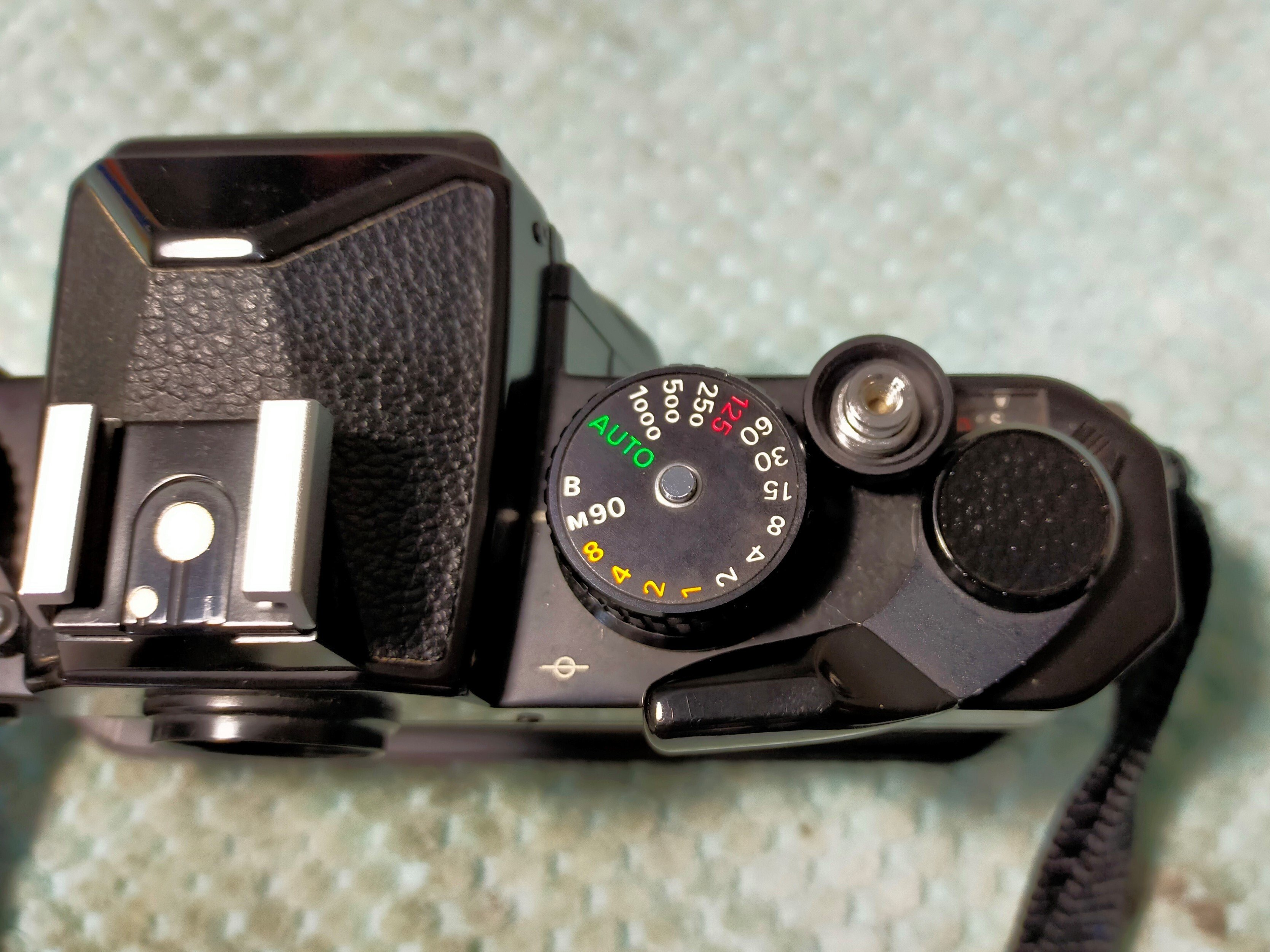 Nikon Feの分解｜フィルムカメラ修理のアクアカメラ