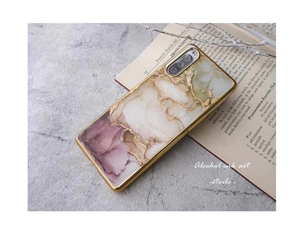 落ち着いた色味の流動アートに ゴールドの縁取りを合わせた スマートフォンケース Etoile Note