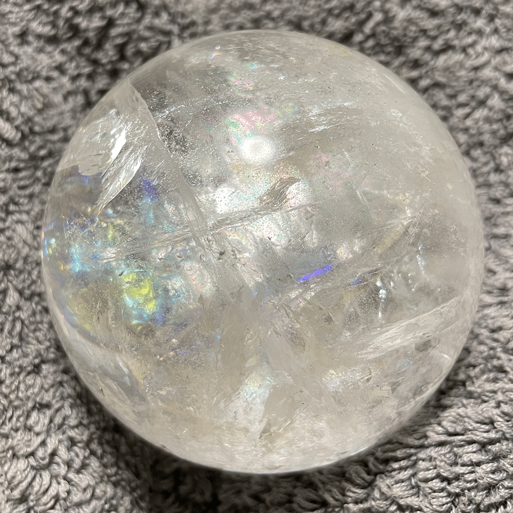 水晶の中にある虹｜藤田さんちの色彩事情 - Kei's Factory