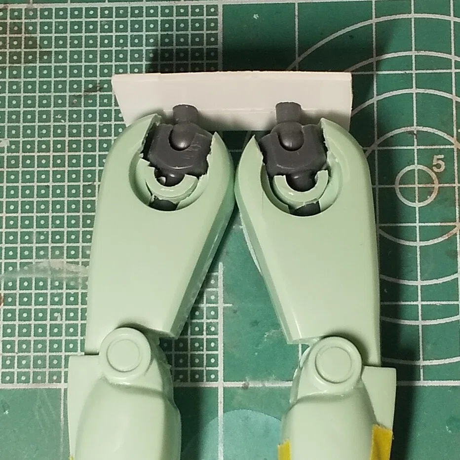 旧キットgm 足の付け根と股関節の加工 Dai Mokei Note 旧キットgm 足の付け根と股関節の加工 Dai Mokei Note