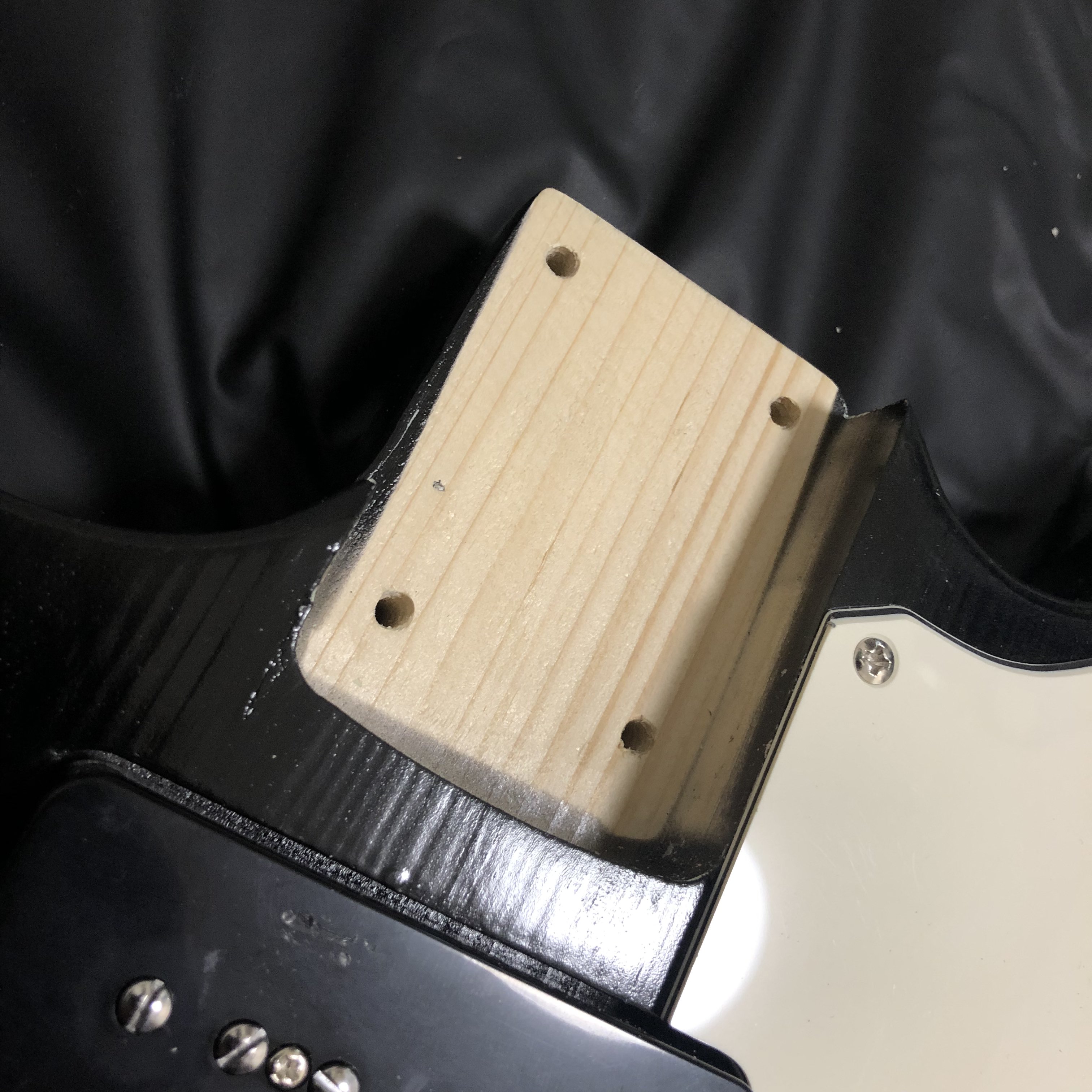 自作スウィンガー風ギター　HH Type Fender Swinger Lefty ギター ボディー 製作 - YouTube