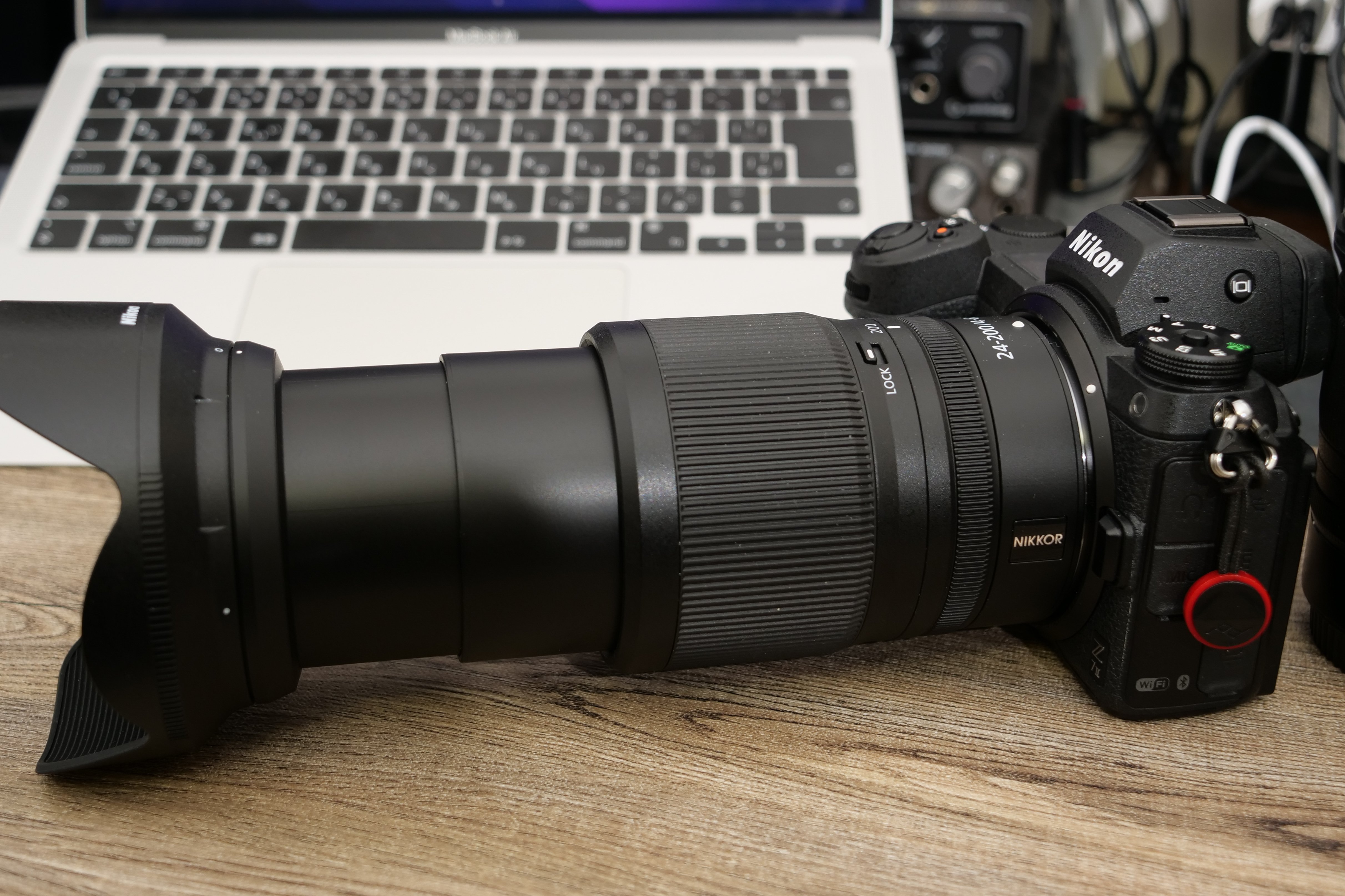 Nikon D80☆スマホに転送OK☆色鮮やか一味違う一眼レフ☆3826