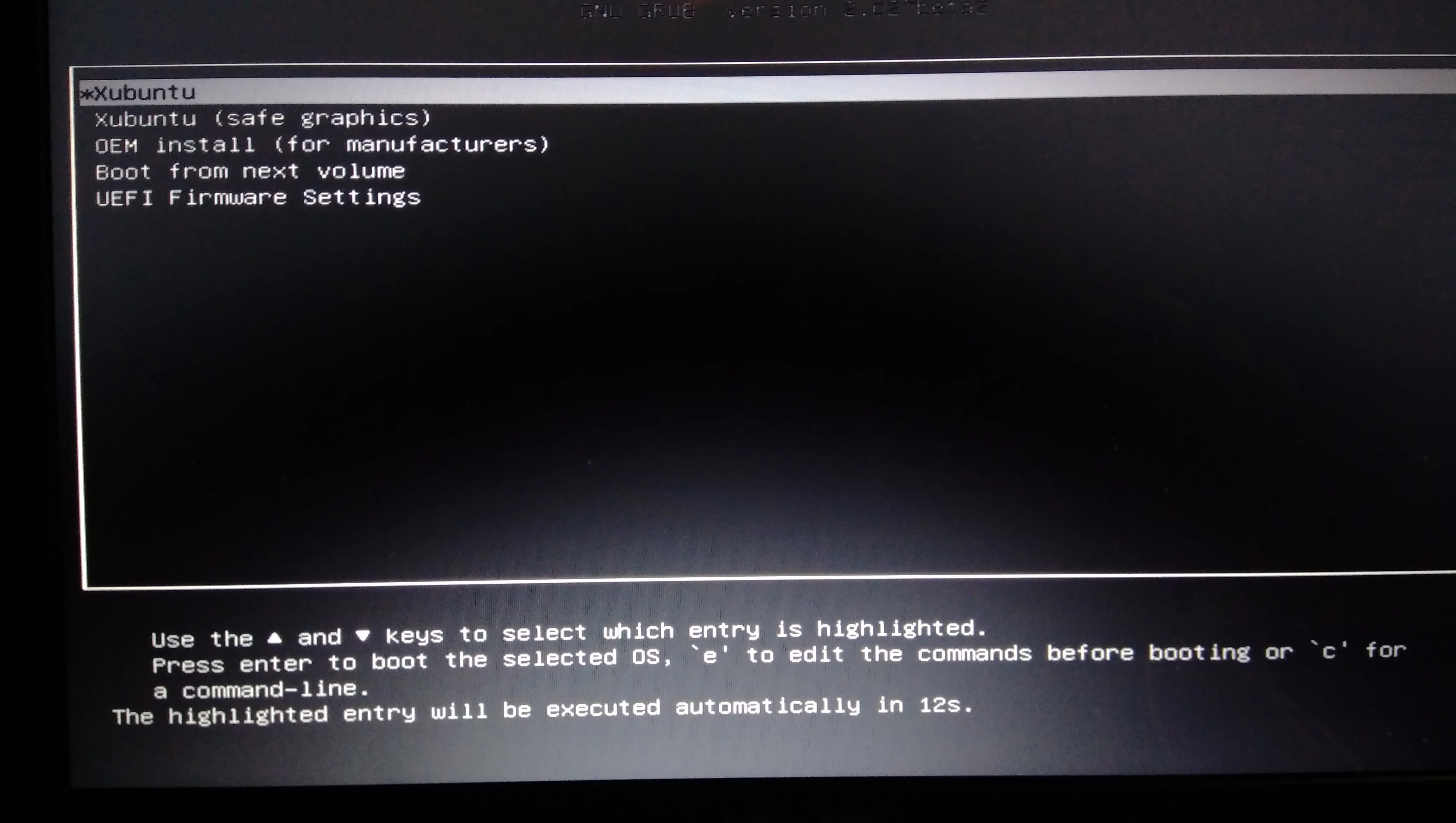 ASUS EeeBook X205TAに xubuntu21.10を入れた話｜suzuki