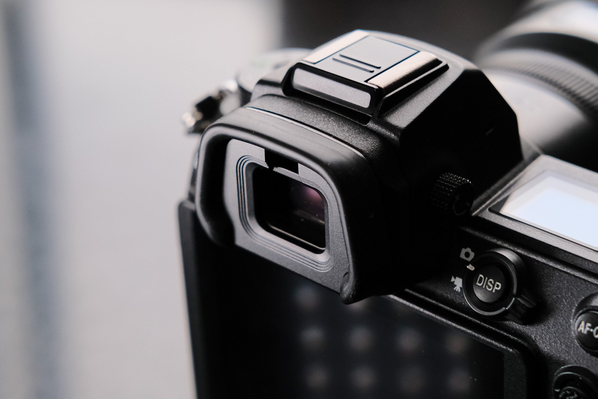 ⭐️完動品⭐️ニコン Nikon F2 フォトミック & Ai-s ZOOM レンズ Nikon F2を徹底解説。作例からおすすめレンズまで | ONE SCENE