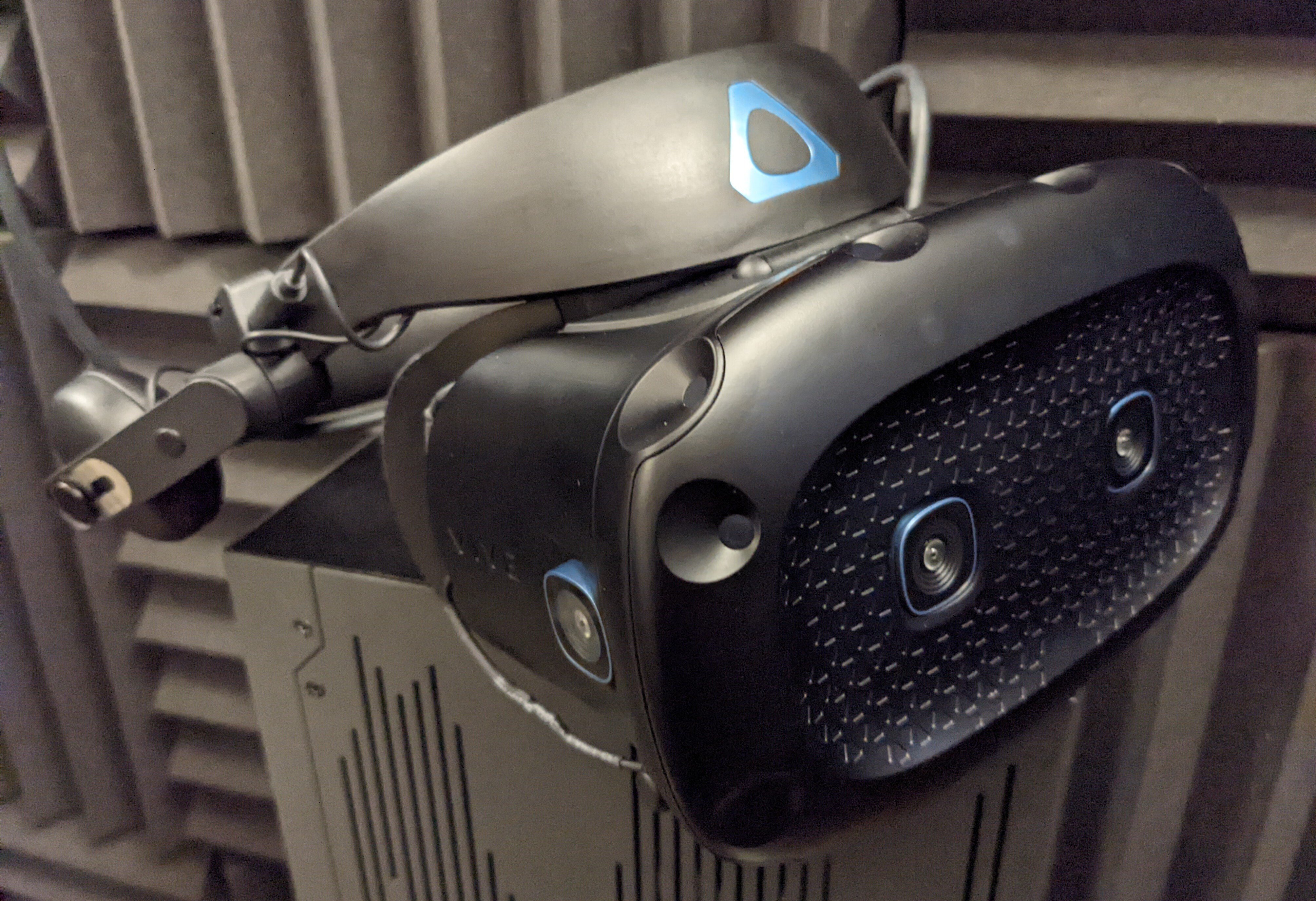 VRヘッドセットを買い替えまくった話|白萌エド(さもい えど) VRヘッドセットを買い替えまくった話|白萌エド(さもい えど)