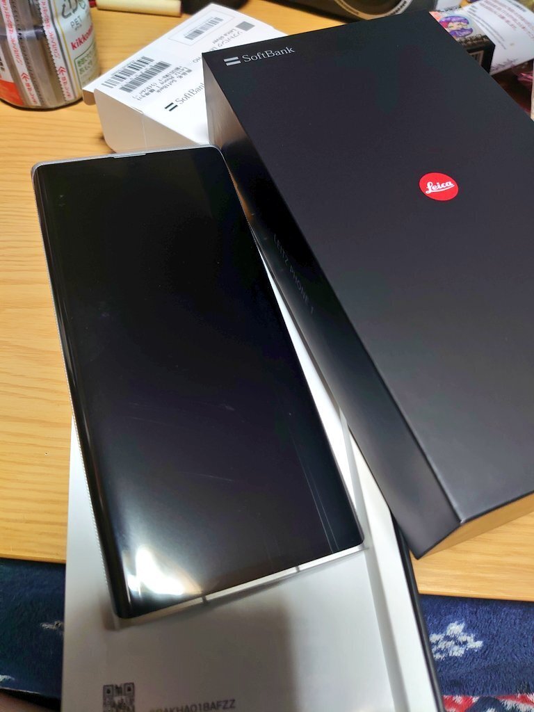 LEITZ PHONE 1 ライカシルバー 256GB 2133049891334_3.jpg