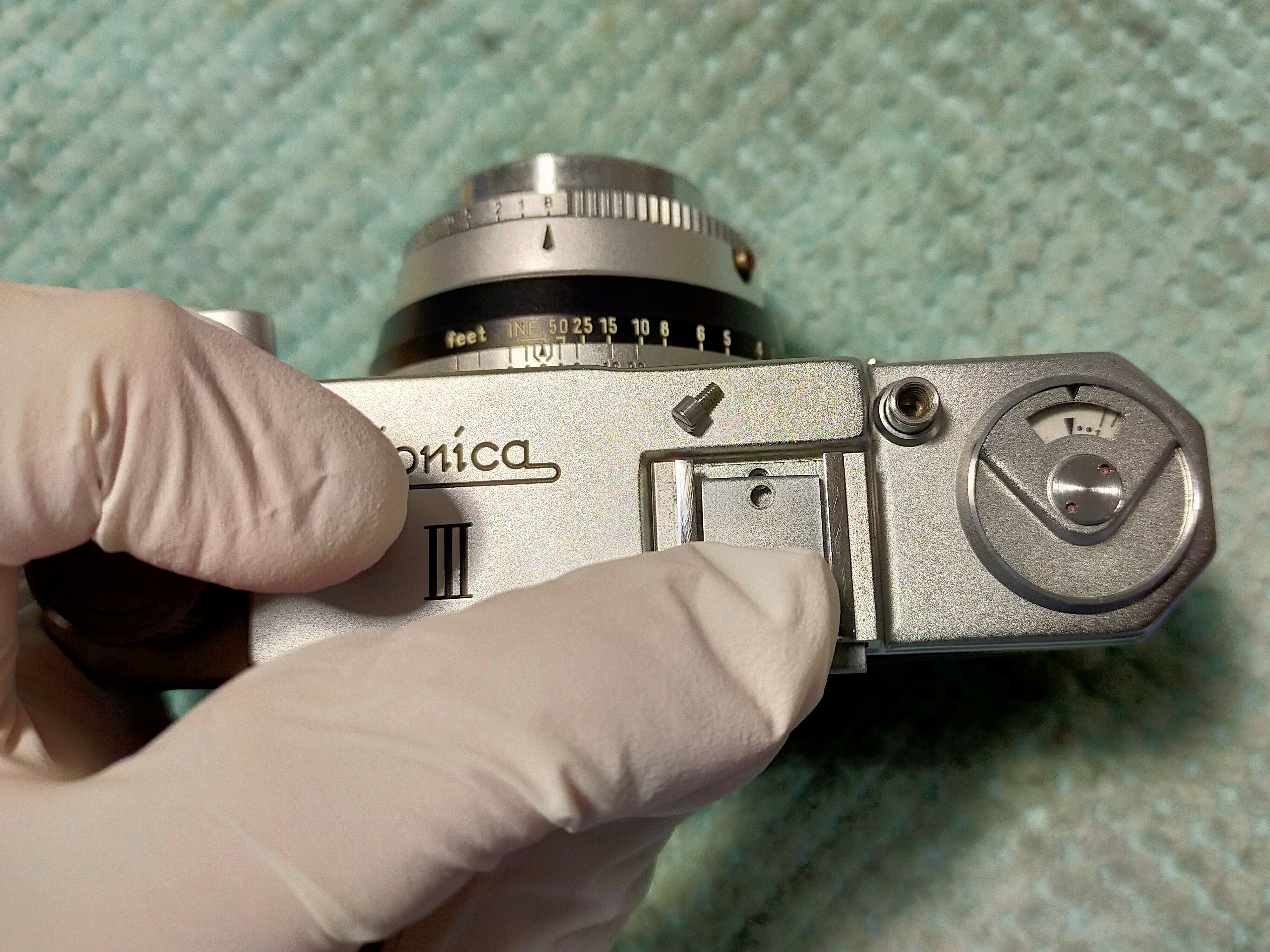 Konica ⅢM 動作未確認 コニカ IIIの分解｜フィルムカメラ修理のアクアカメラ